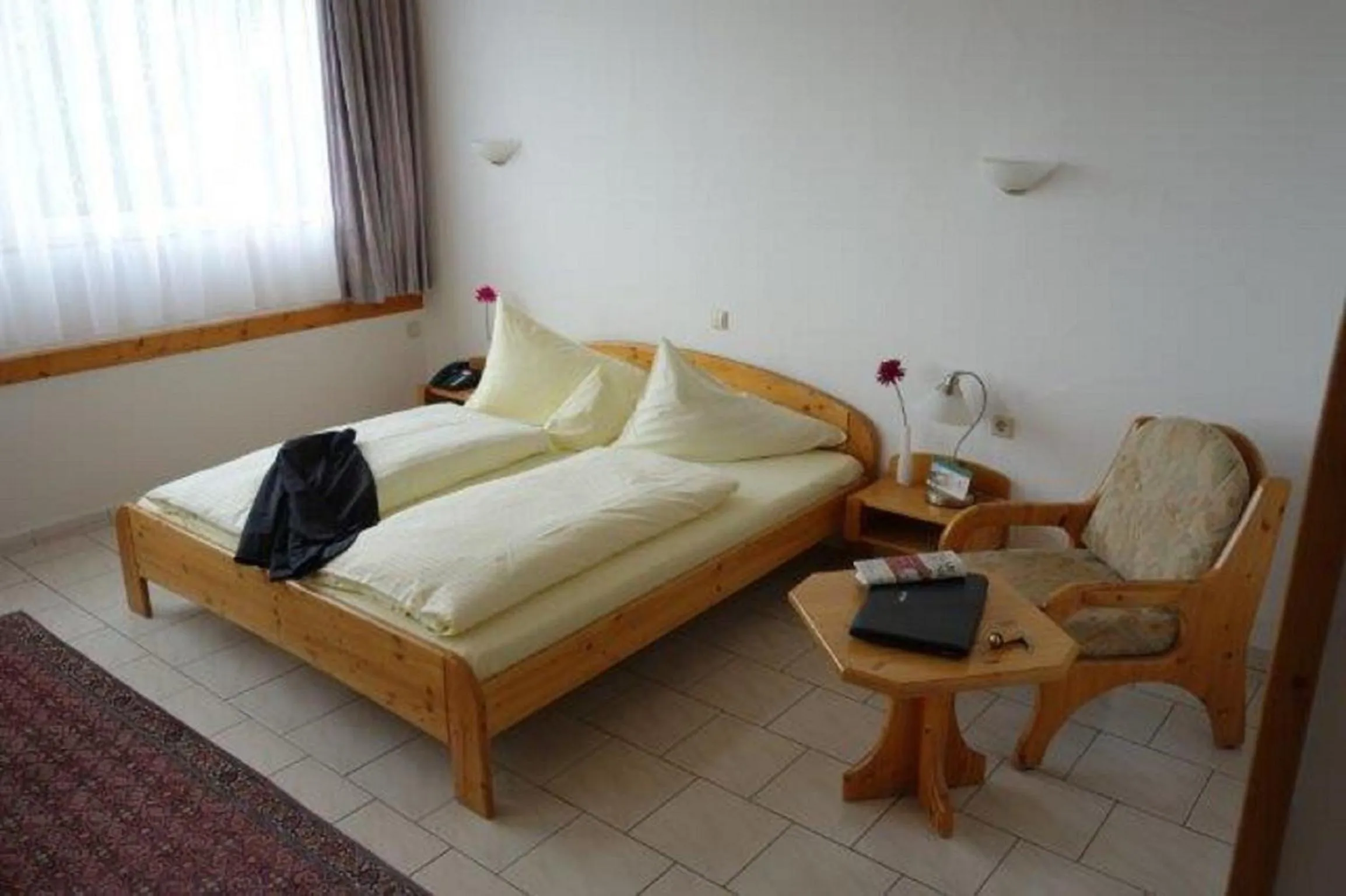 Photo of the whole room, Bed in Eichenhof Hotel GbR