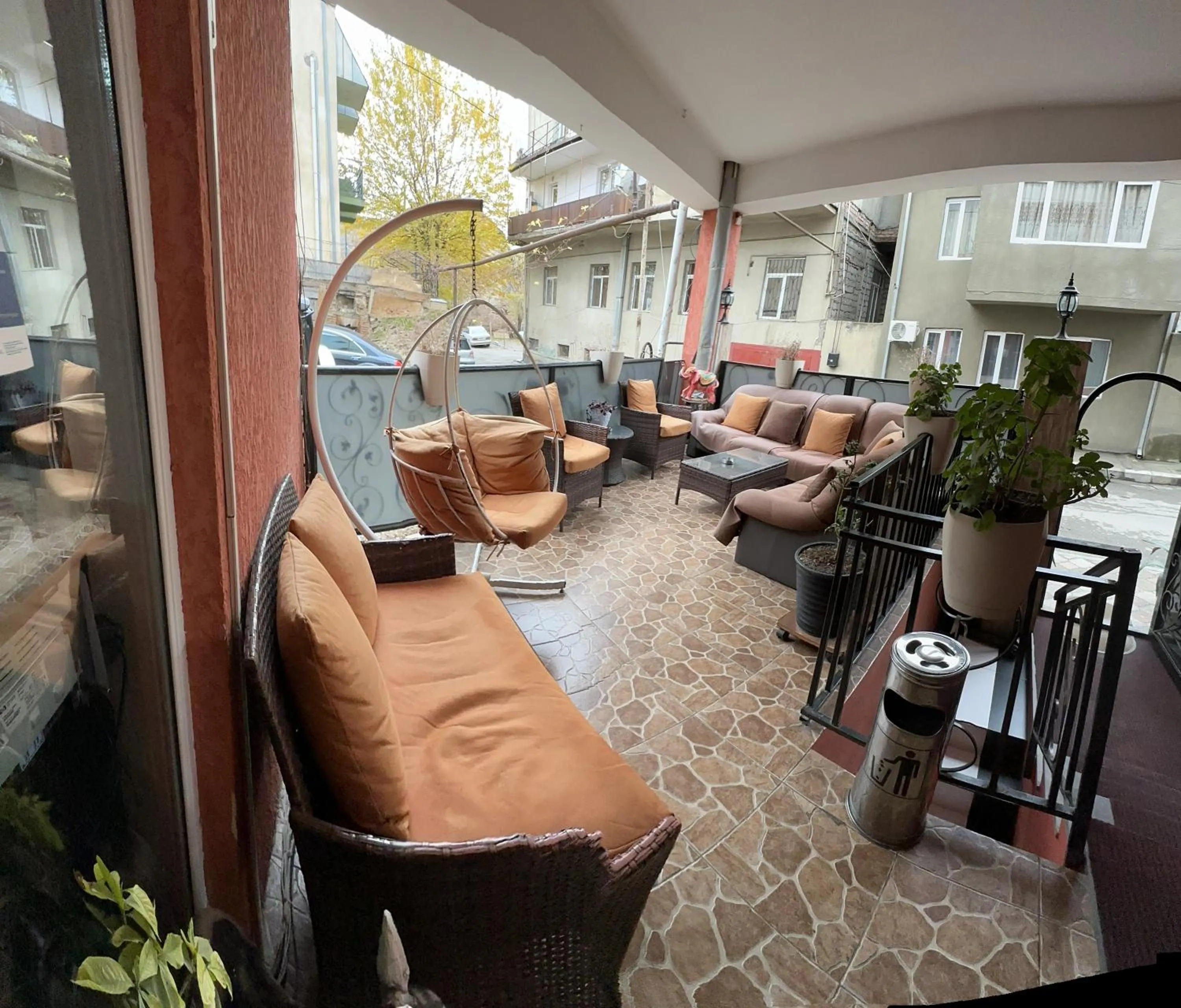 Seating area in Qeroli old town