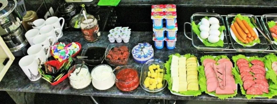 Food in Qeroli old town