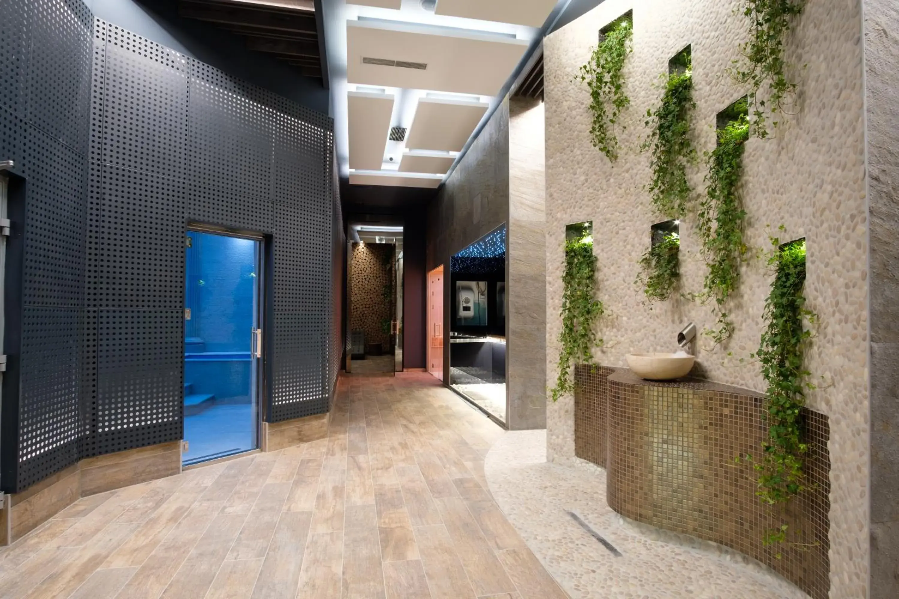 Spa and wellness centre/facilities in Hotel Hills Sarajevo Congress & Thermal Spa Resort Spa and wellness centre/facilities in Hotel Hills Sarajevo Congress & Thermal Spa Resort