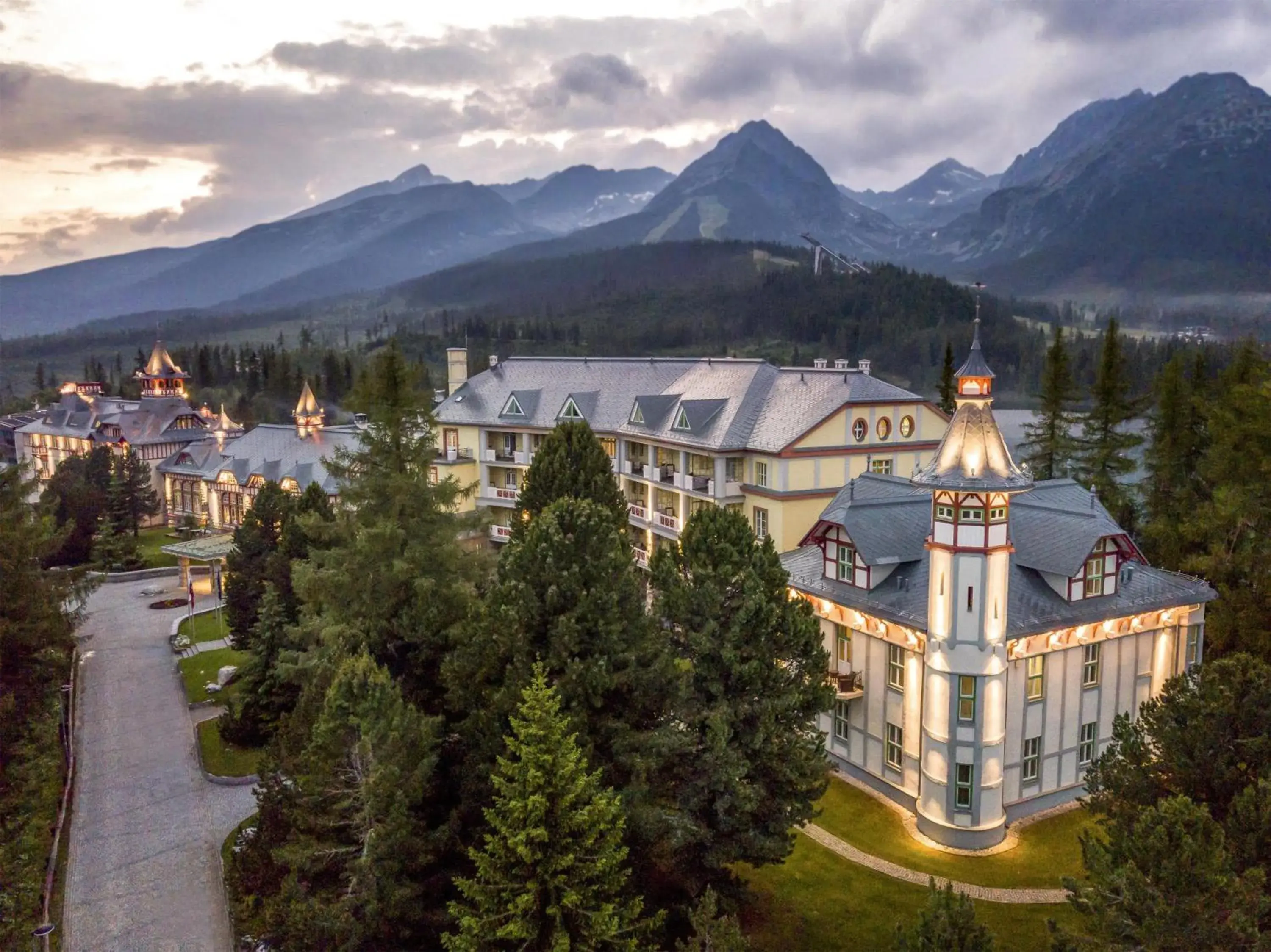 Property building in Grand Hotel Kempinski High Tatras Property building in Grand Hotel Kempinski High Tatras