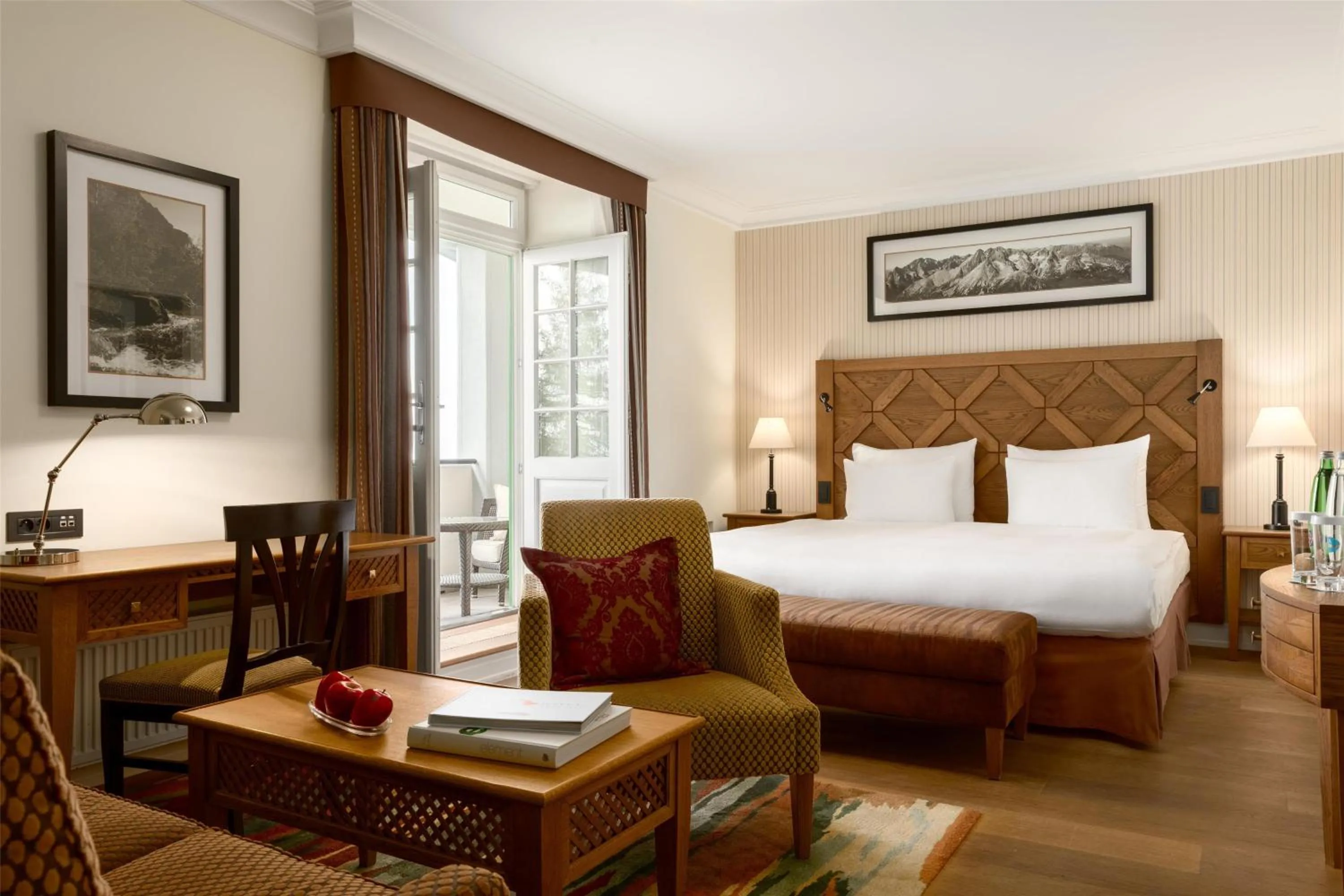Bedroom in Grand Hotel Kempinski High Tatras