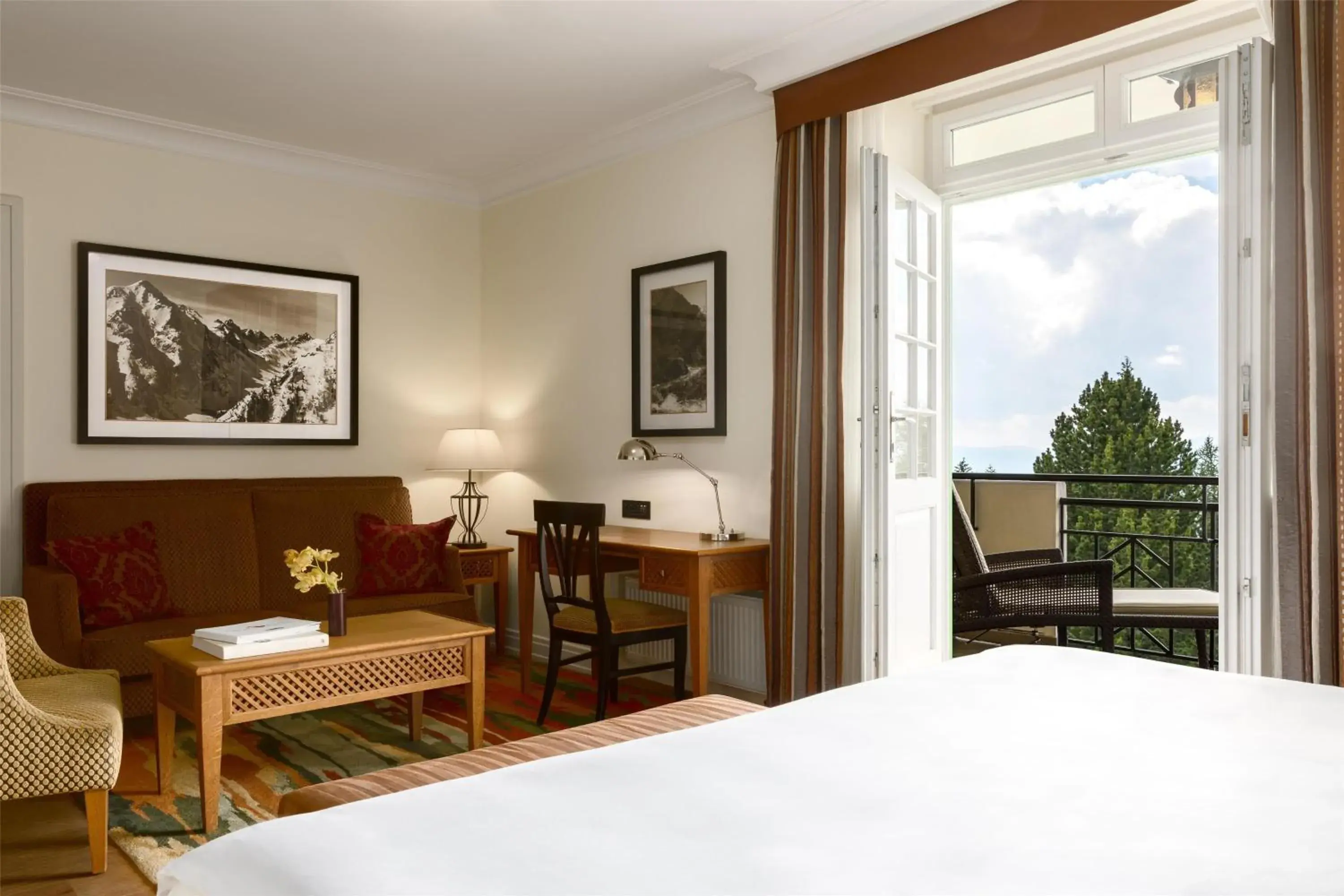 View (from property/room), Bed in Grand Hotel Kempinski High Tatras View (from property/room), Bed in Grand Hotel Kempinski High Tatras