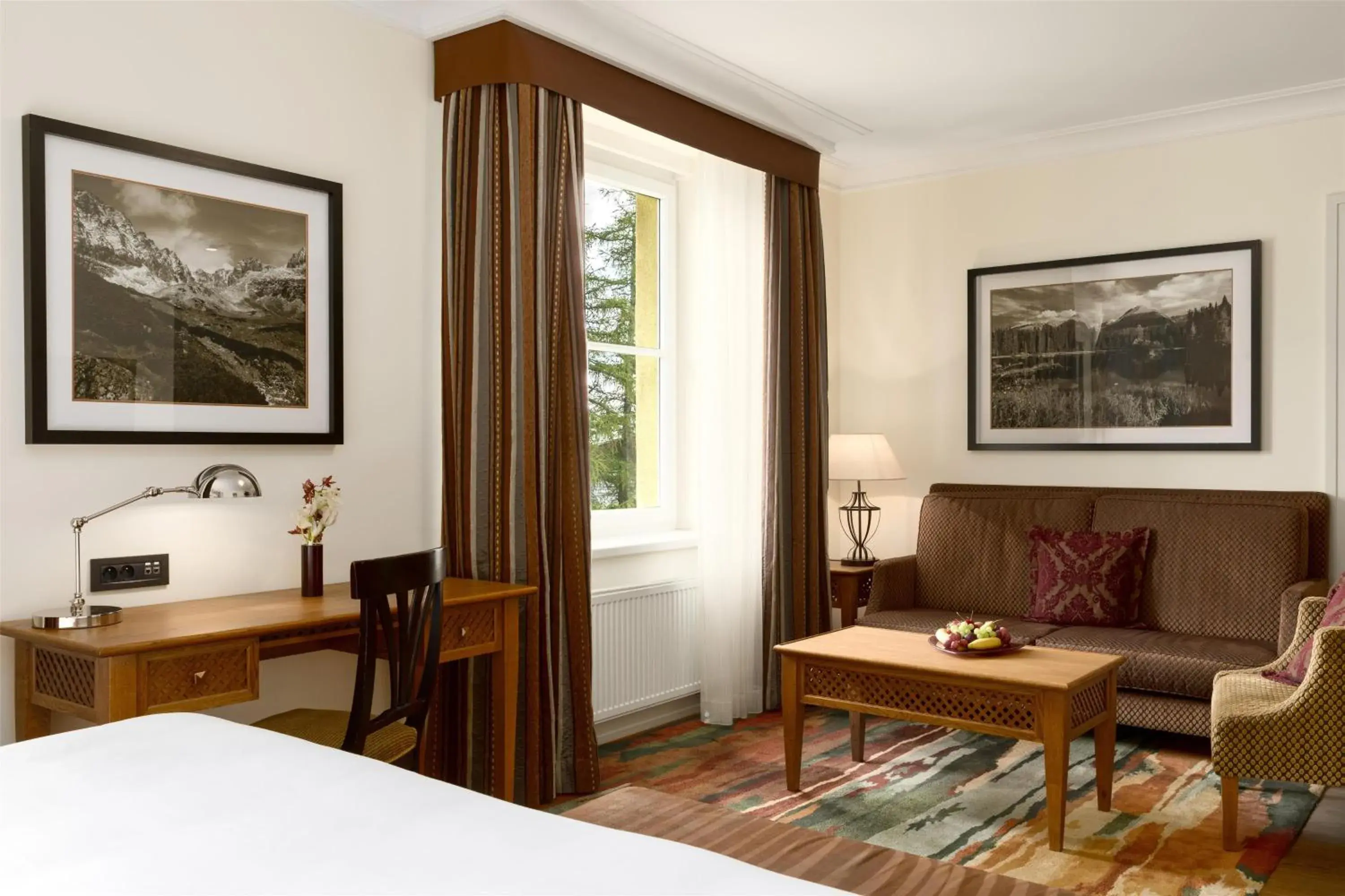 View (from property/room), Bed in Grand Hotel Kempinski High Tatras View (from property/room), Bed in Grand Hotel Kempinski High Tatras