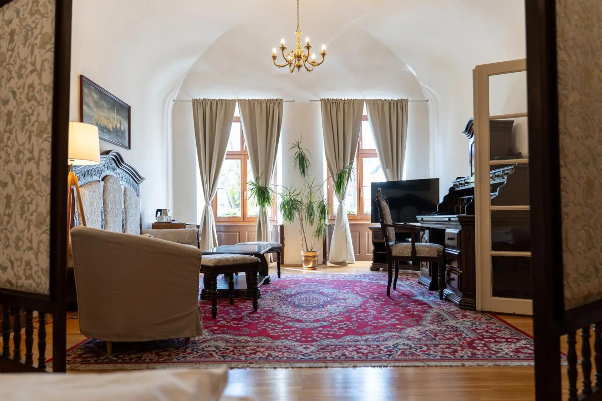 TV and multimedia in Hotel Arkada