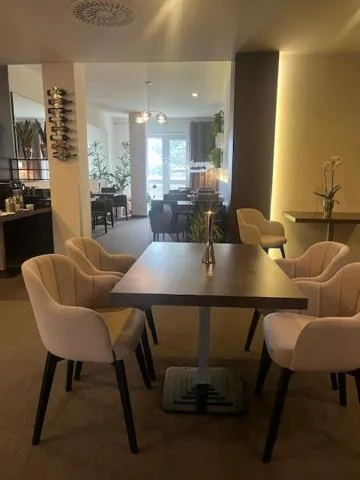 HOTEL CENTRUM with free parking