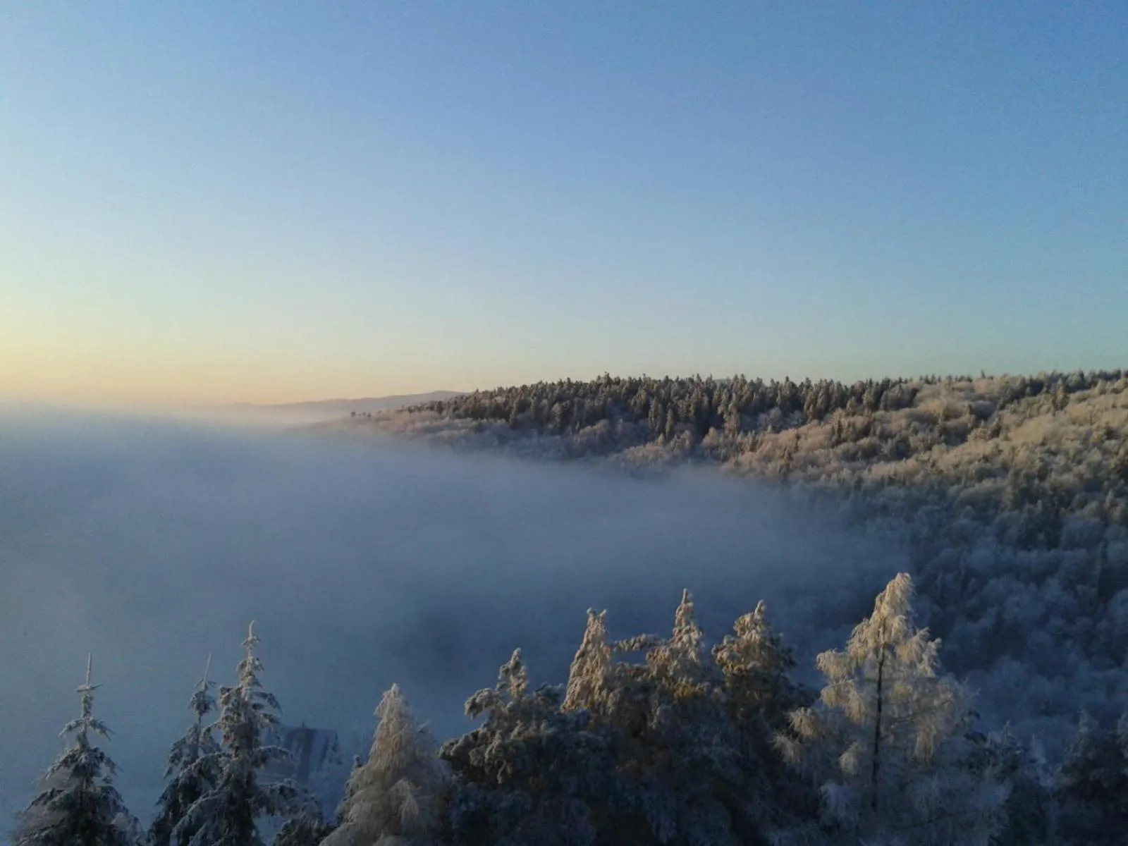Neighbourhood, Winter in Bellevue Hotel and Resort