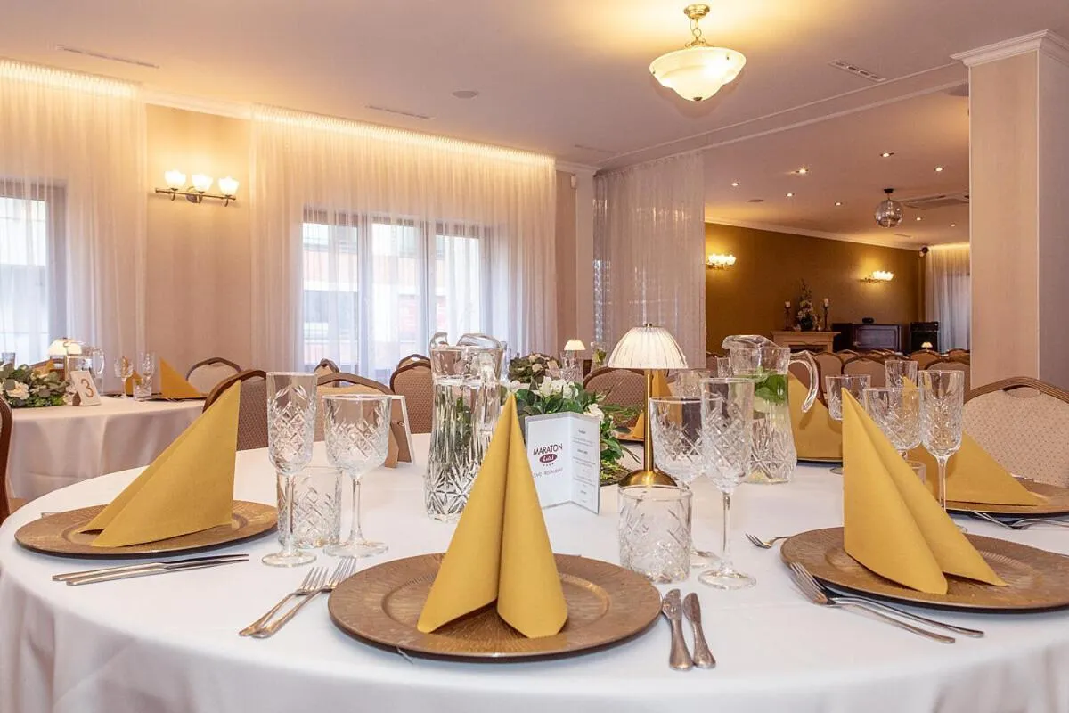 Restaurant/places to eat in Boutique Hotel Maraton