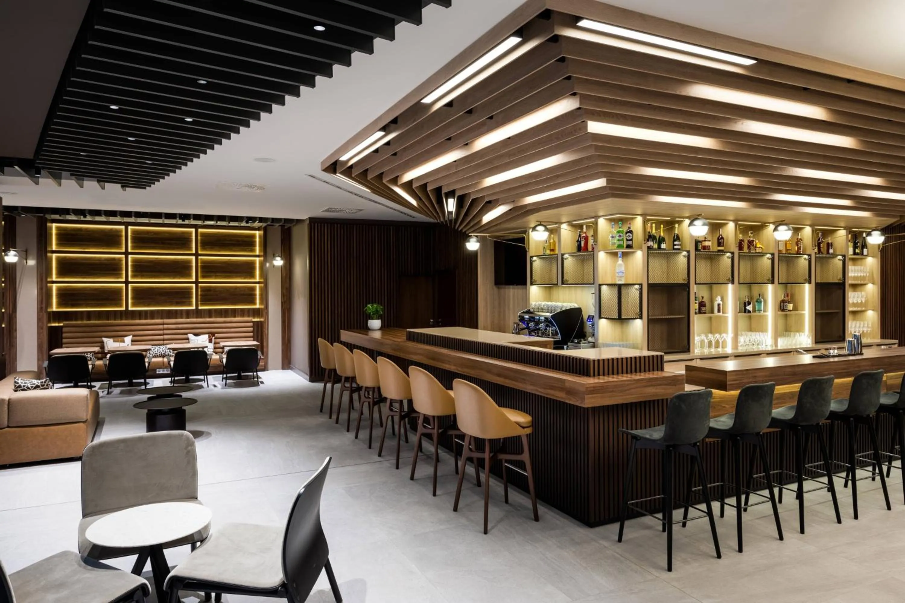 Lounge or bar in AC Hotel by Marriott Bratislava Old Town