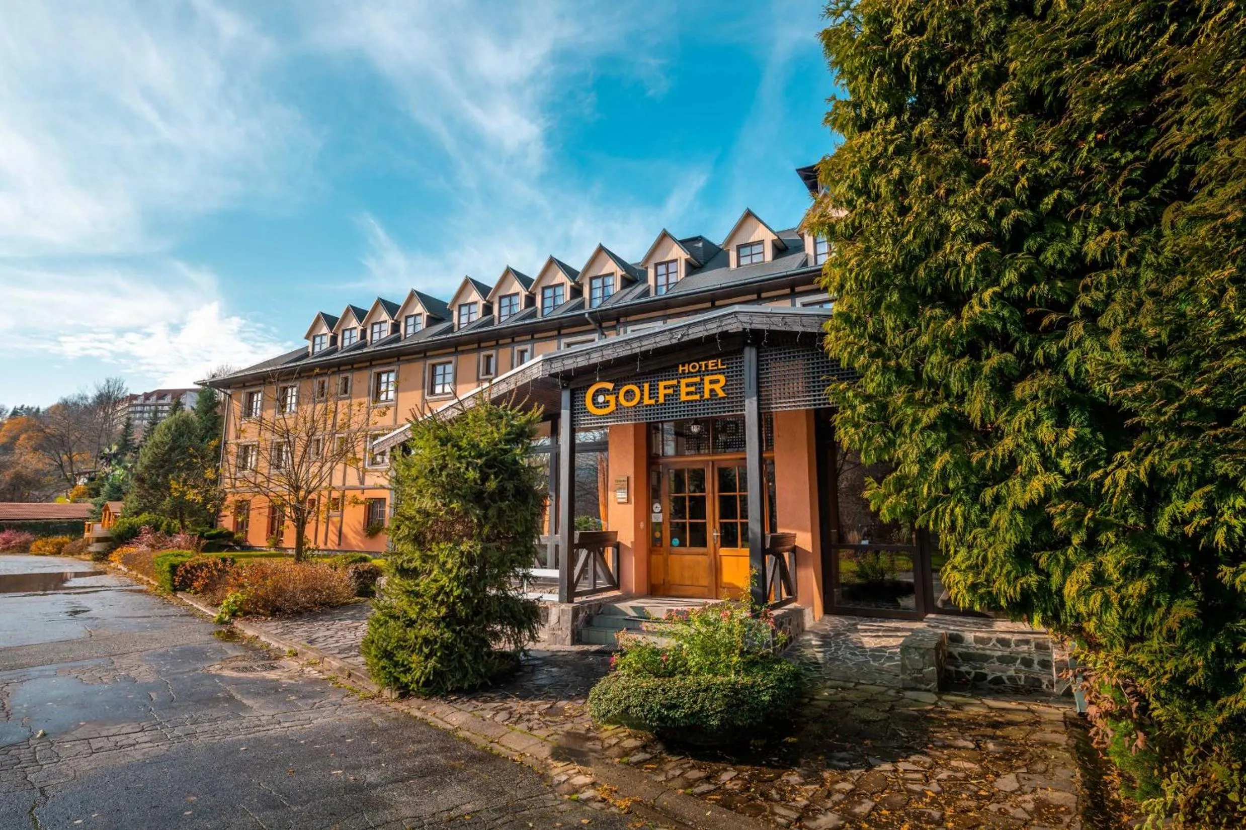 Property building in Hotel GOLFER