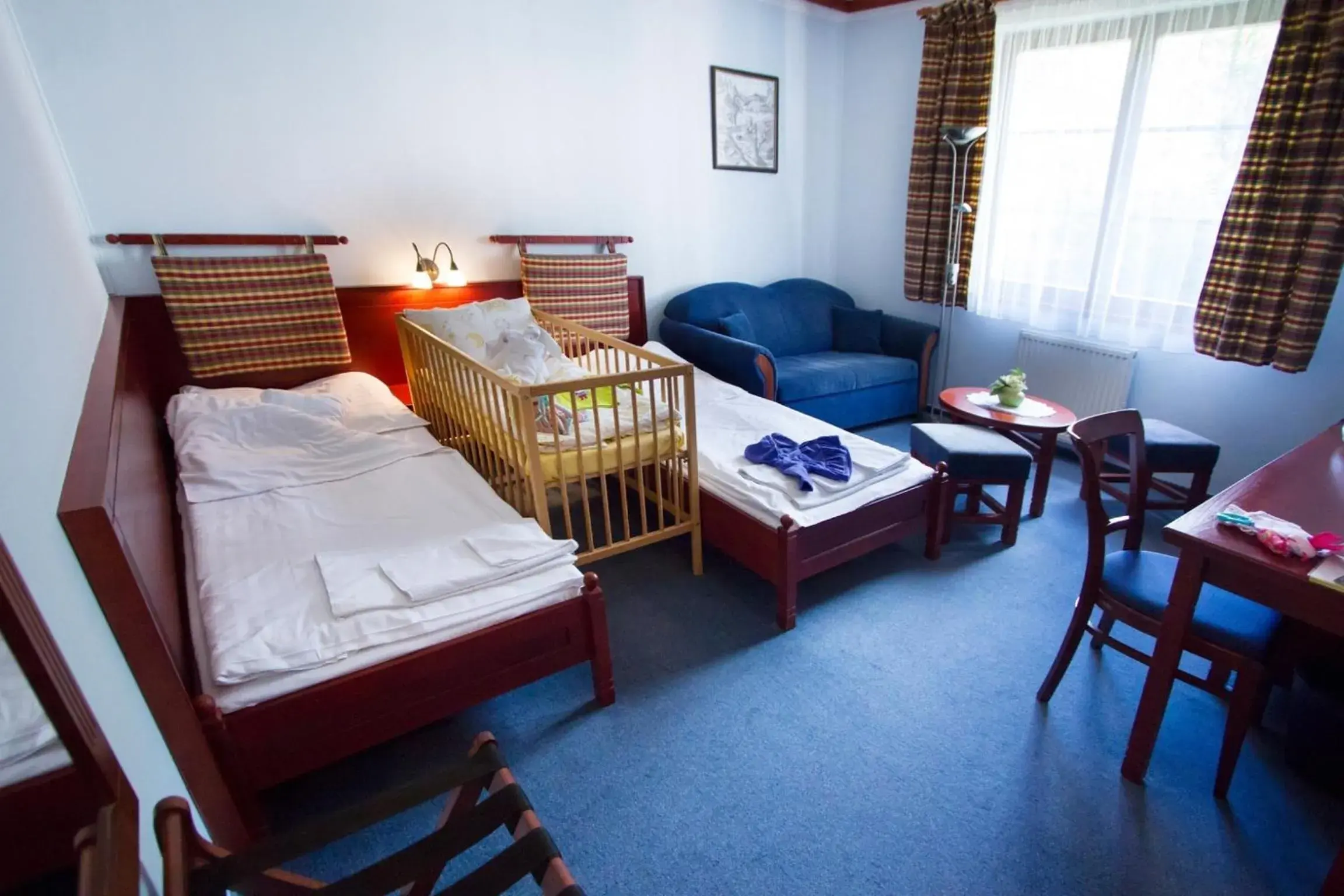 Twin Room with Extra Bed in Hotel GOLFER Twin Room with Extra Bed in Hotel GOLFER