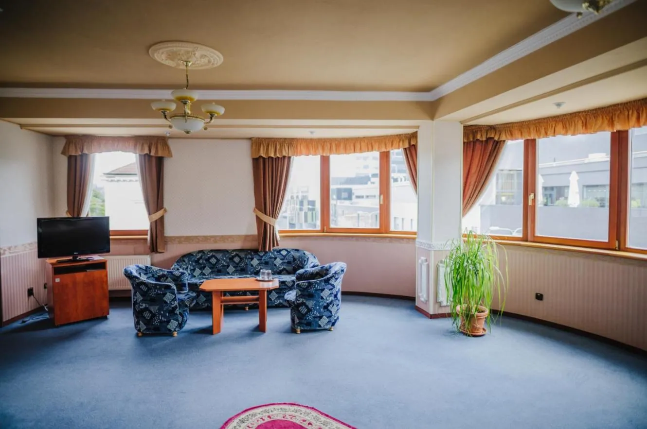 Photo of the whole room in Hotel Gloria Palac