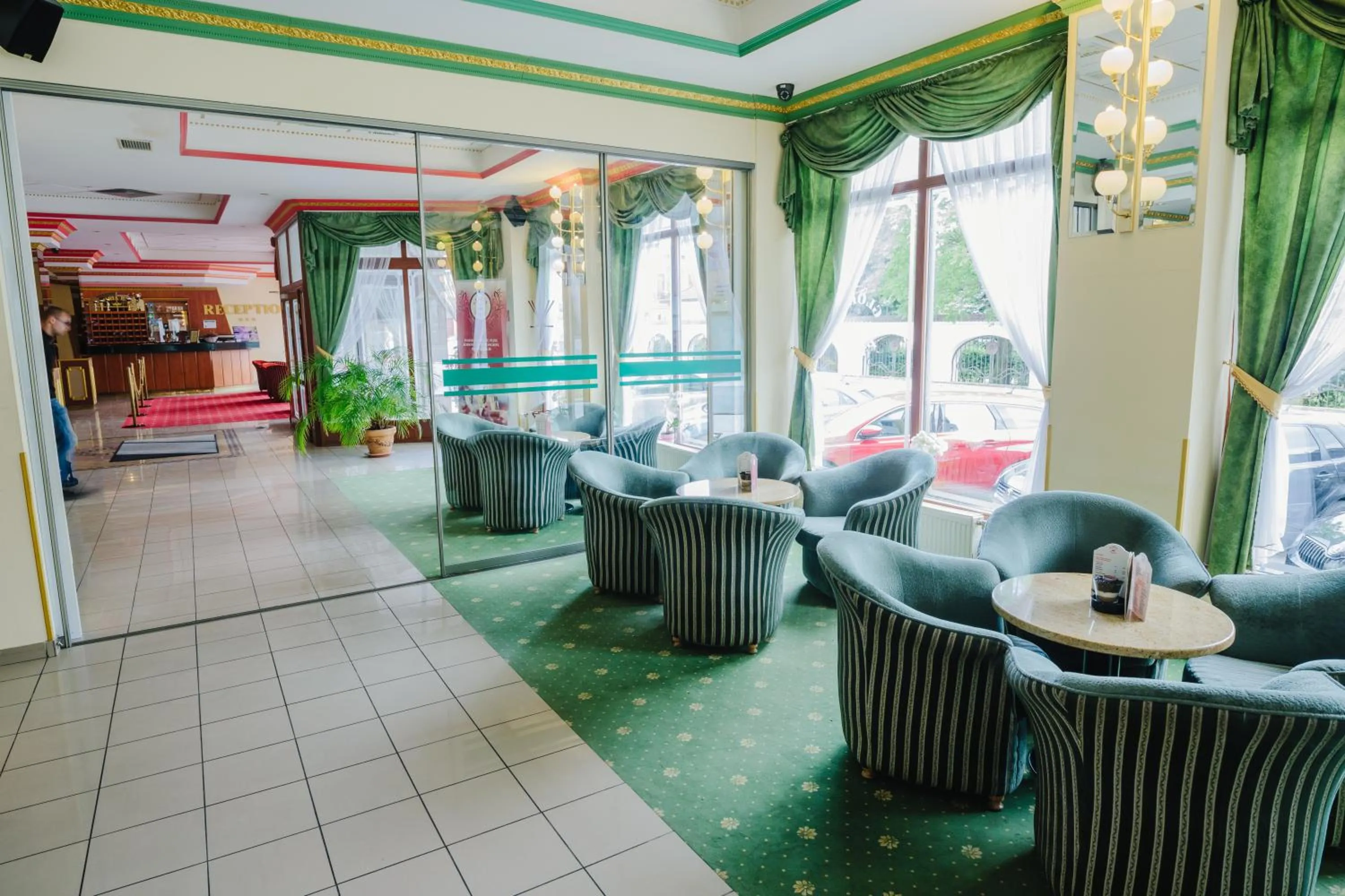 Lounge or bar in Hotel Gloria Palac