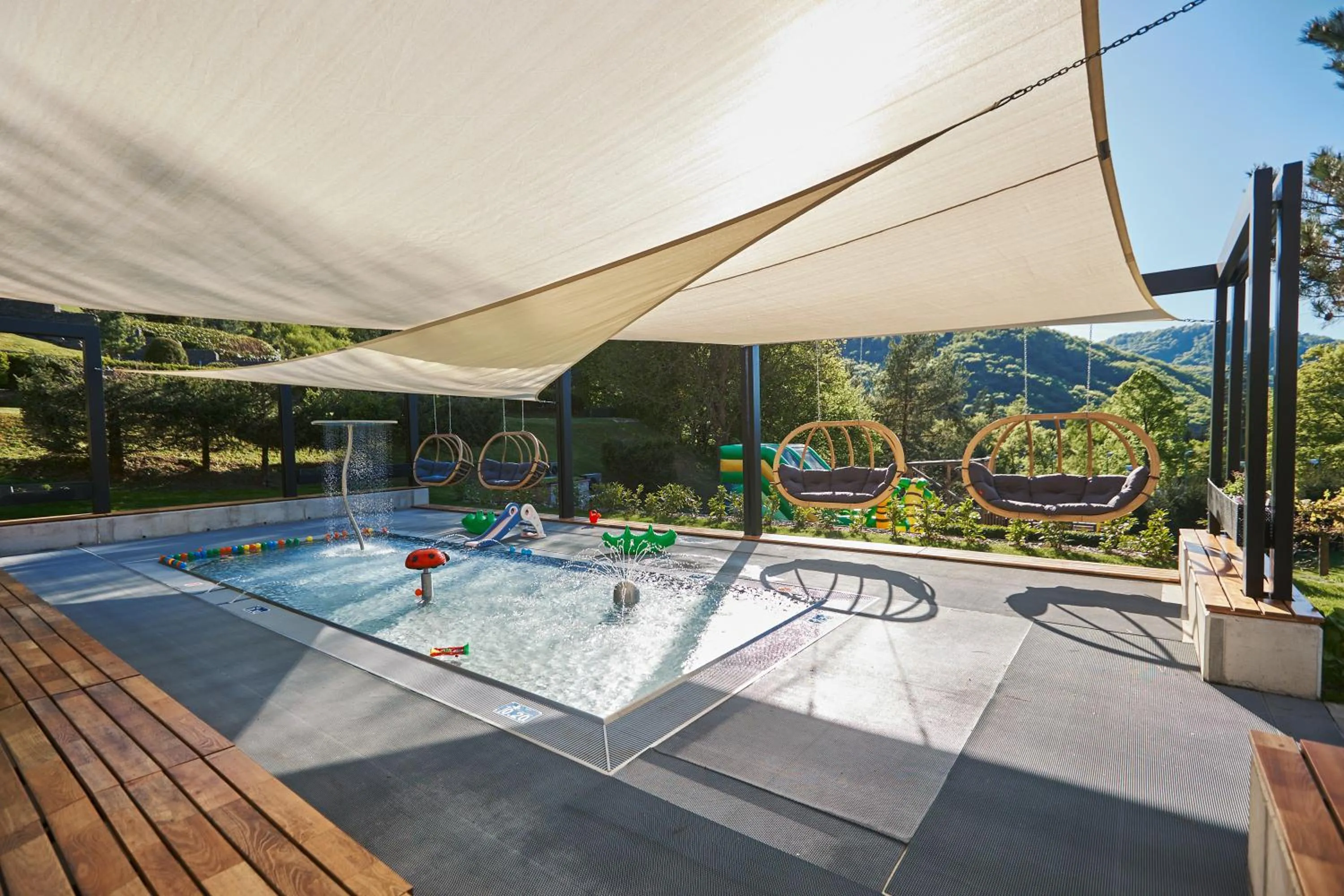 Hotel Sitno Forest Resort - Family friendly