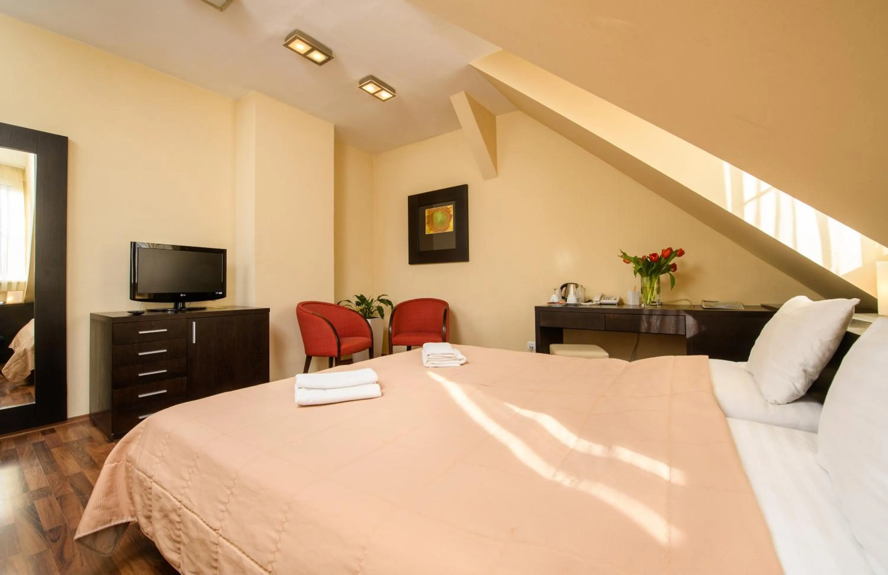 TV and multimedia, Bed in Grand Hotel Trenčin