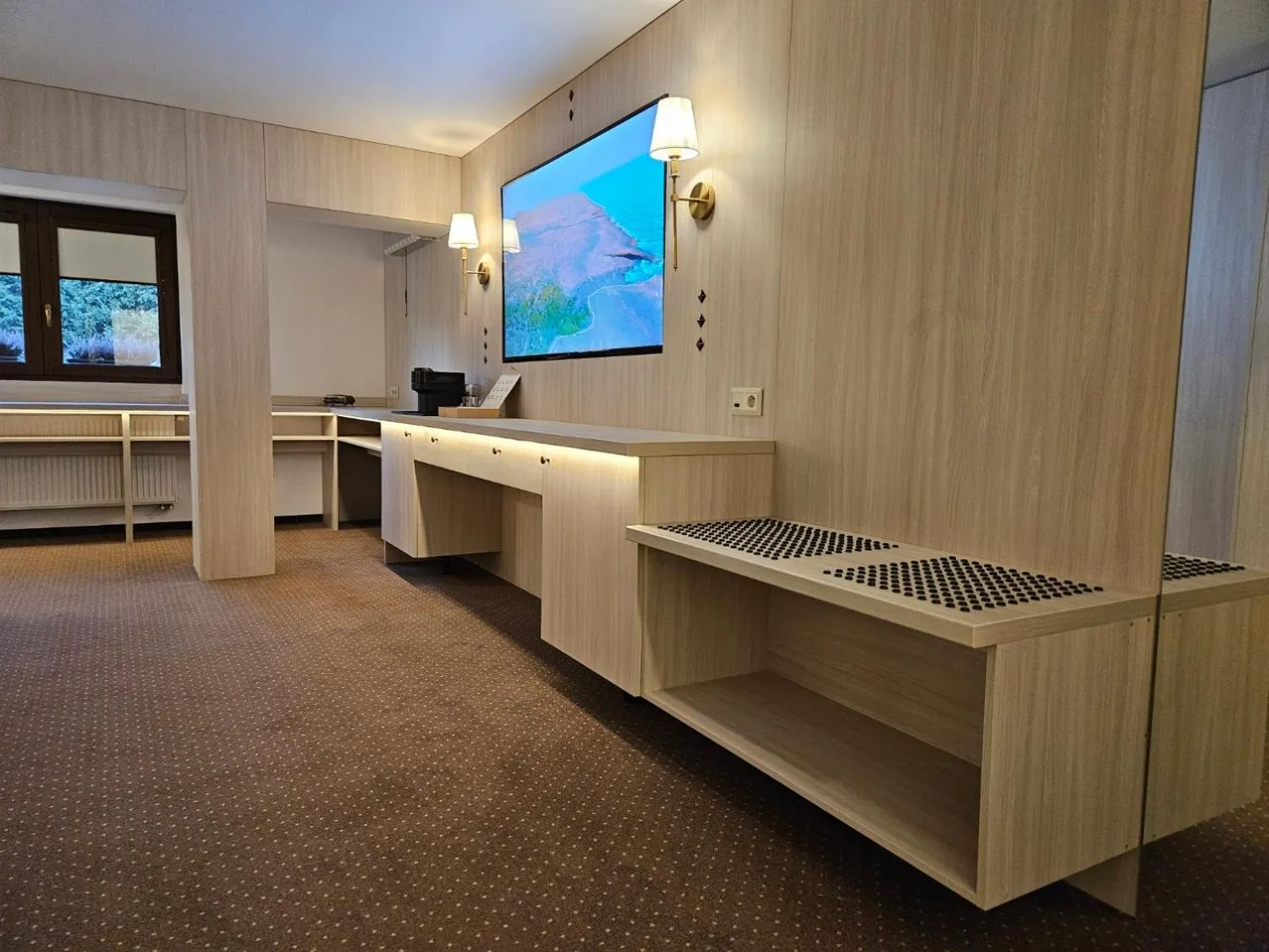 TV and multimedia in Penzión Wellness & Restaurant Zoborská, free parking