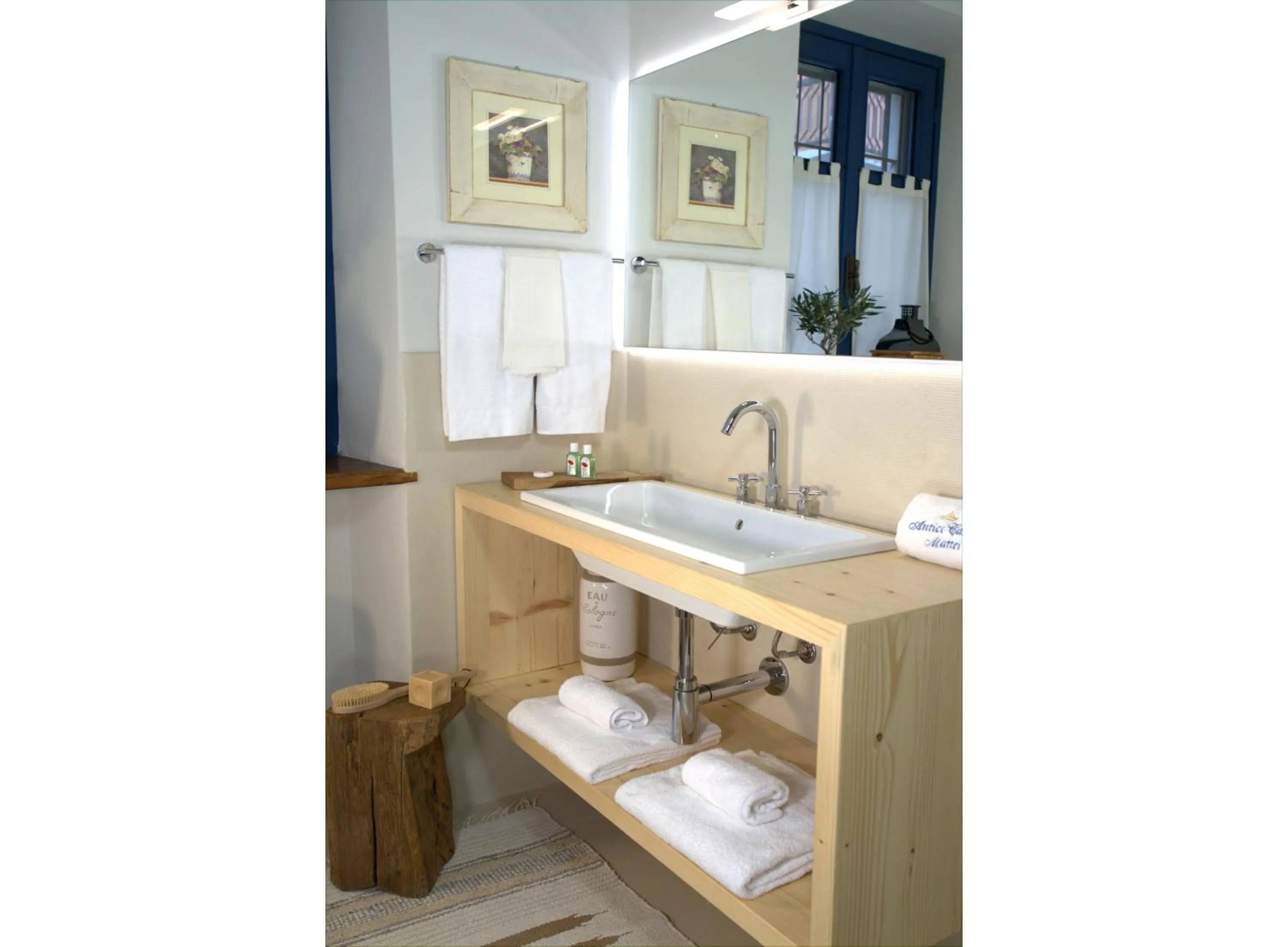 Bathroom in Antico Casale Mattei - Adult only