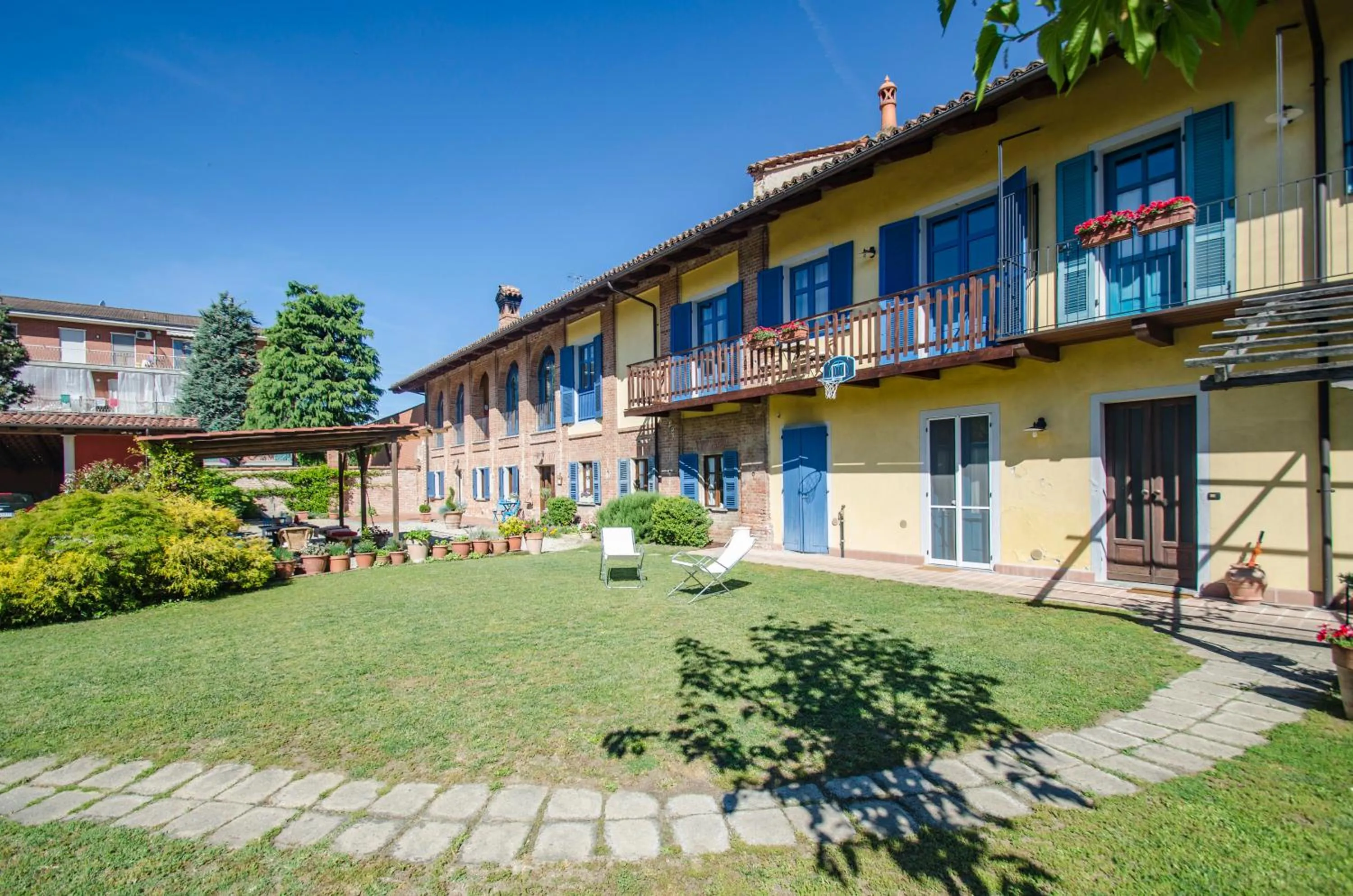 Property building in Antico Casale Mattei - Adult only