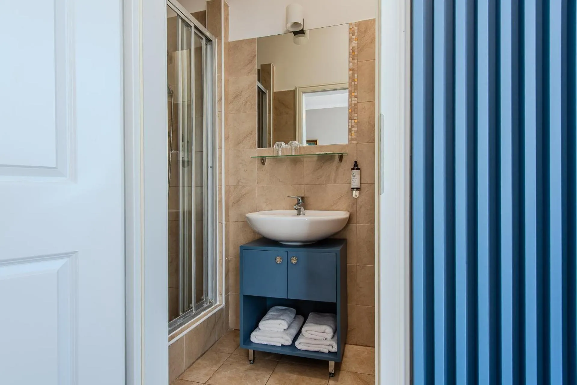 Shower in Garni Hotel VIRGO