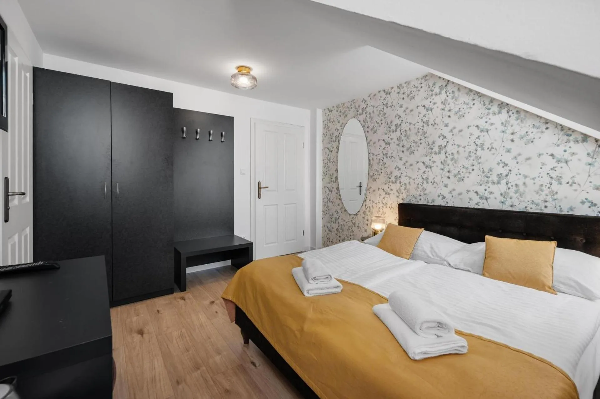 Bedroom, Bed in Garni Hotel VIRGO