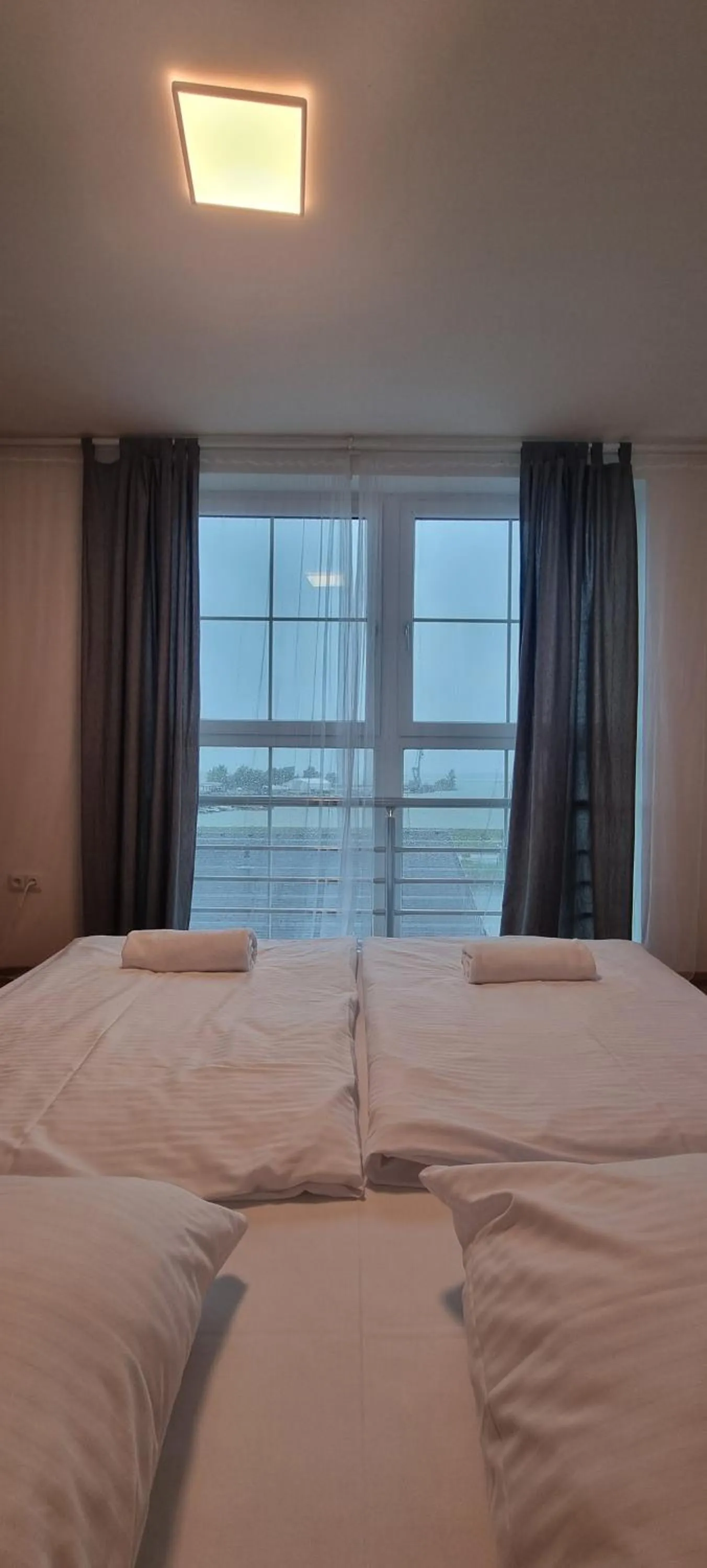 River view, Bed in Hotel and Park Divoká Voda