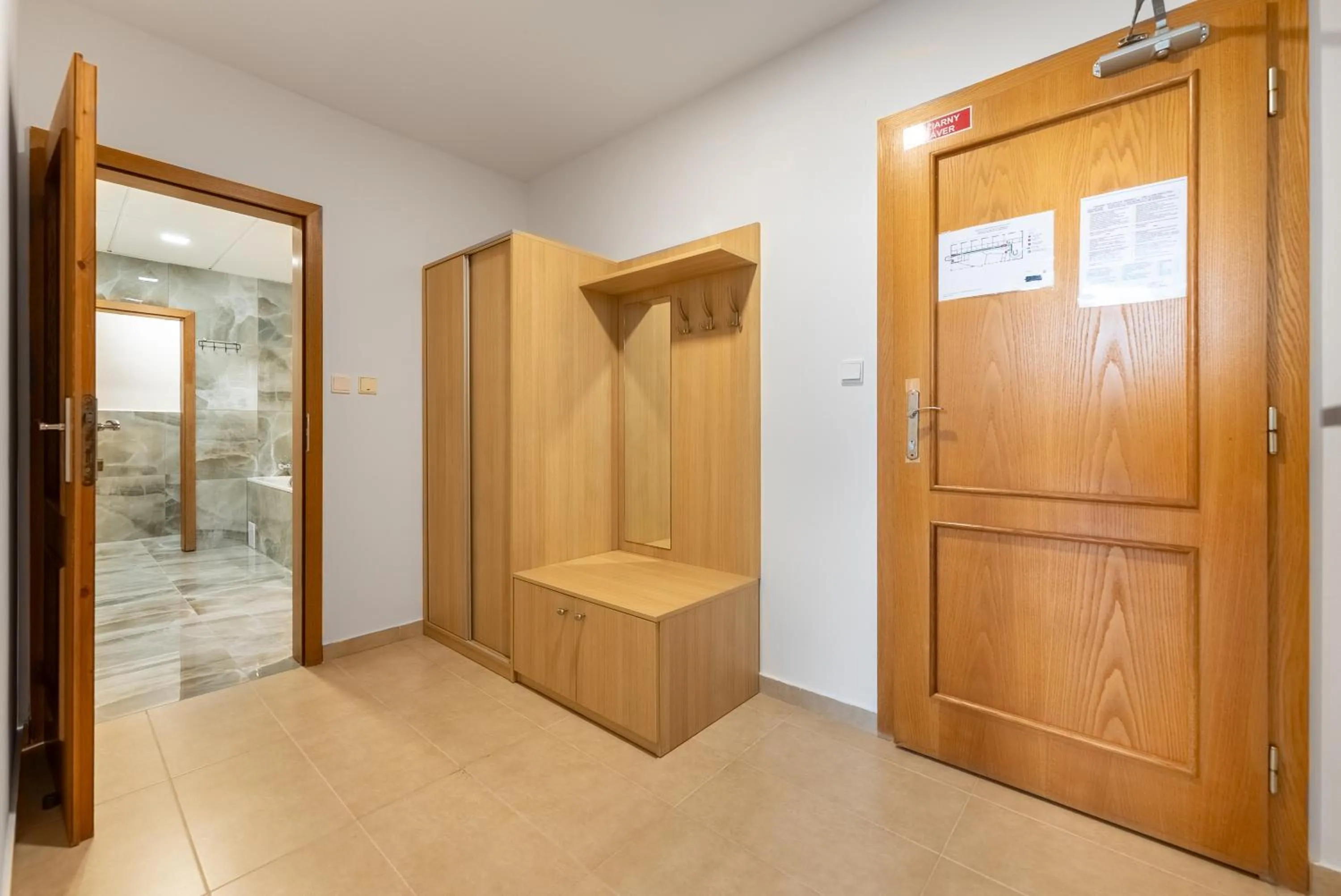 wardrobe in Hotel and Park Divoká Voda