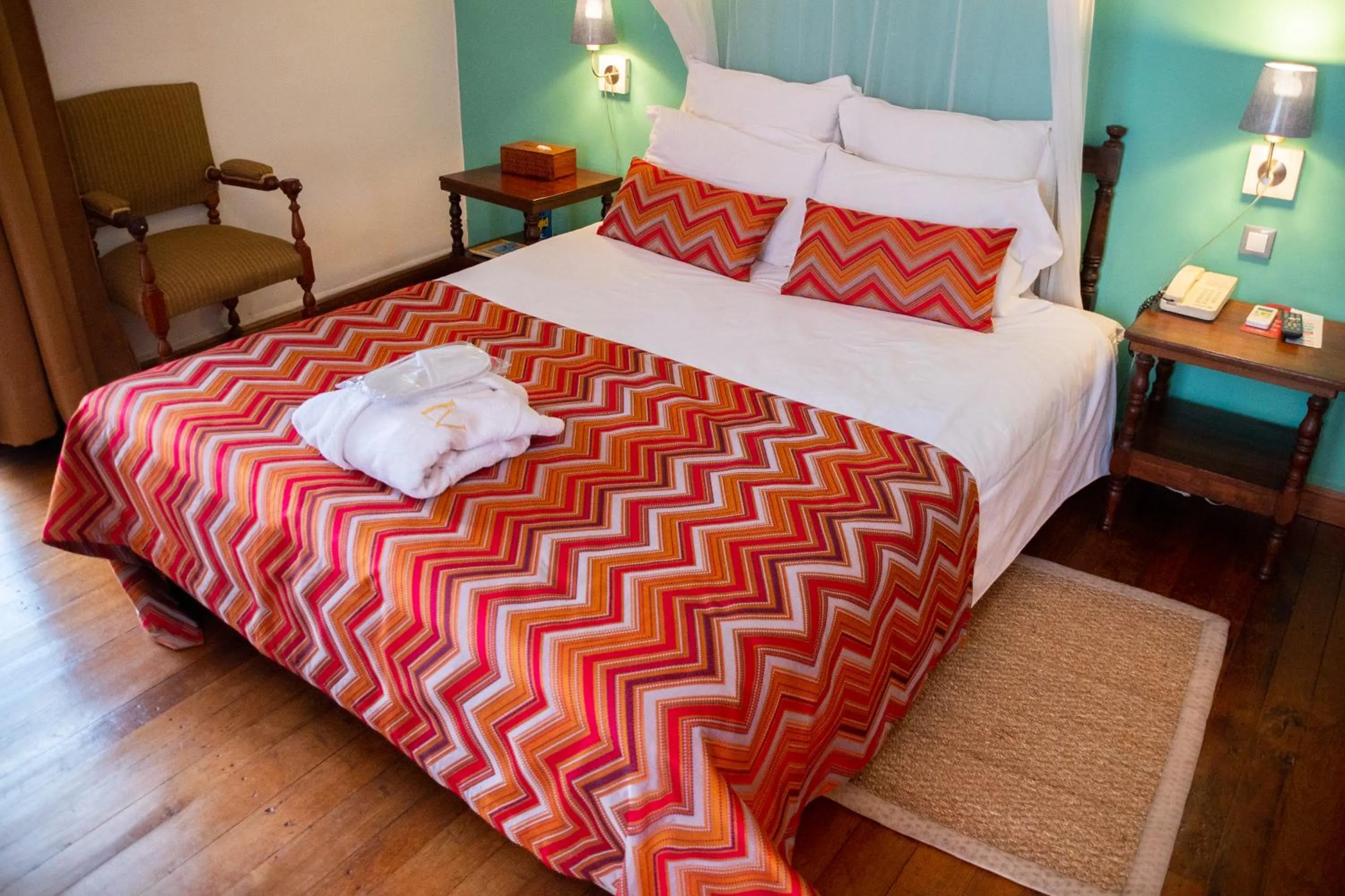 Property building, Bed in La Varangue