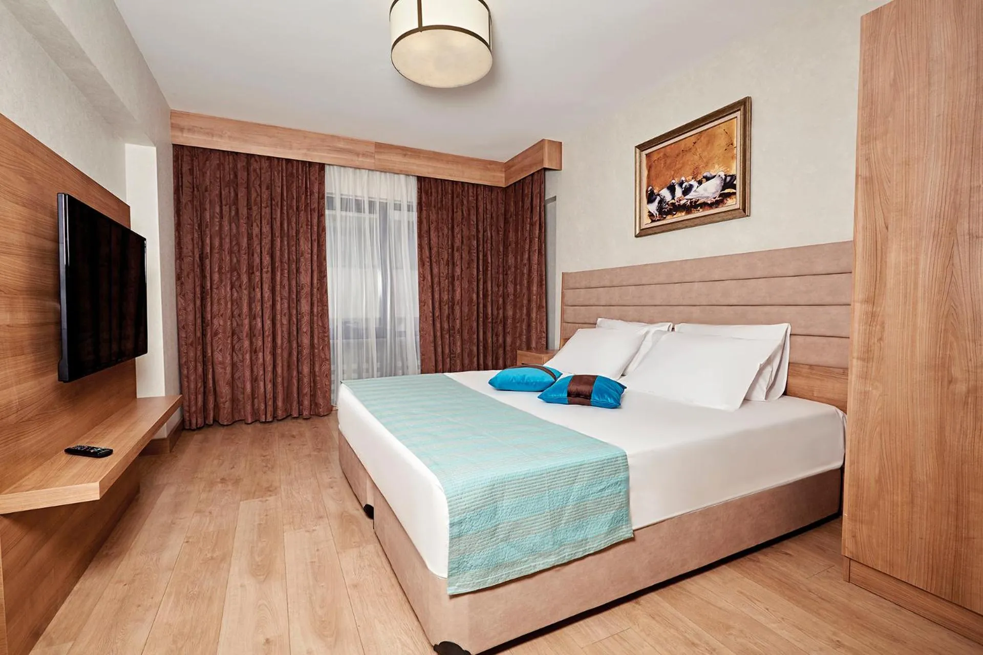 Photo of the whole room, Bed in Bursa Suites Apart Otel