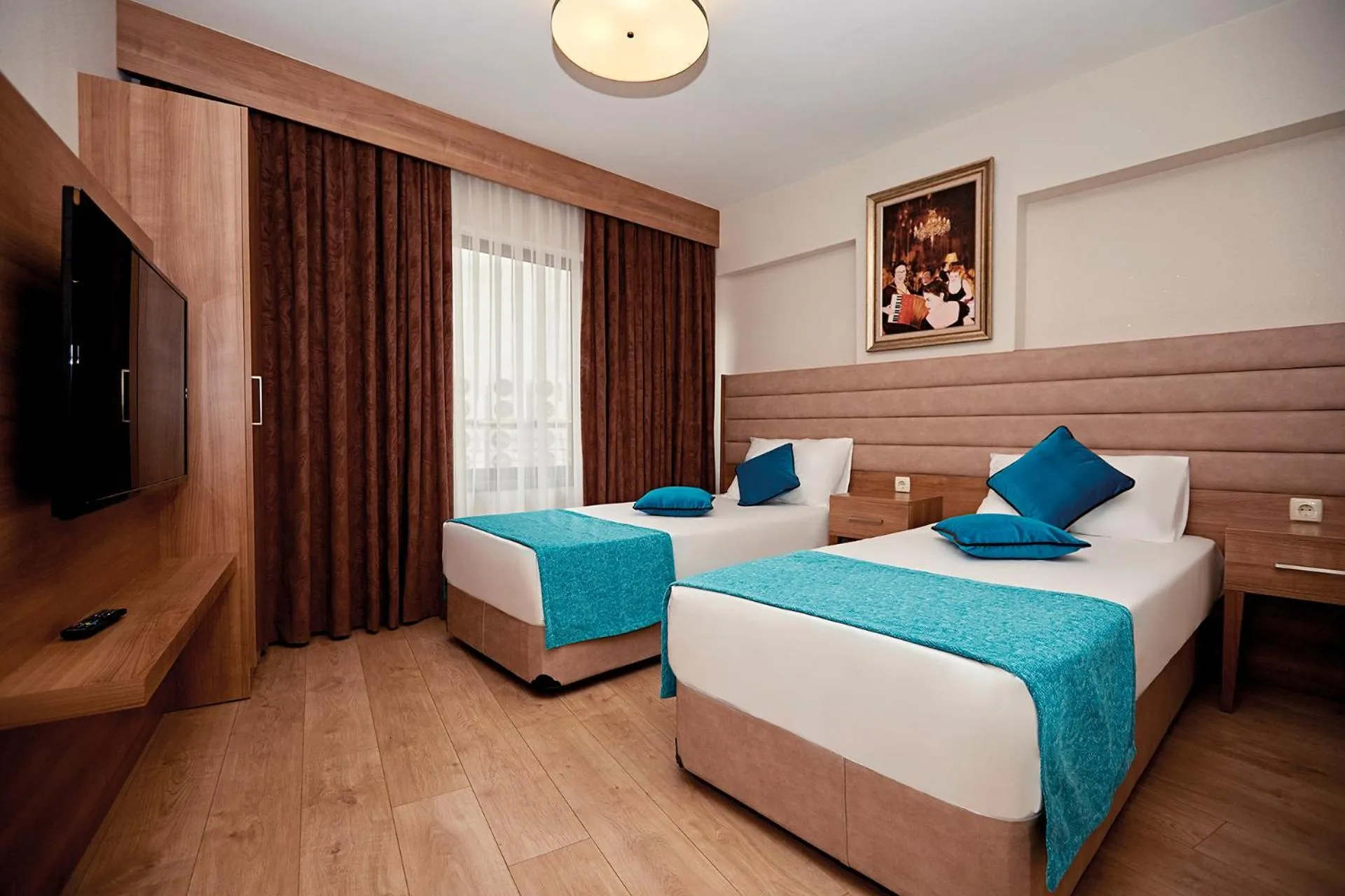 Photo of the whole room, Bed in Bursa Suites Apart Otel
