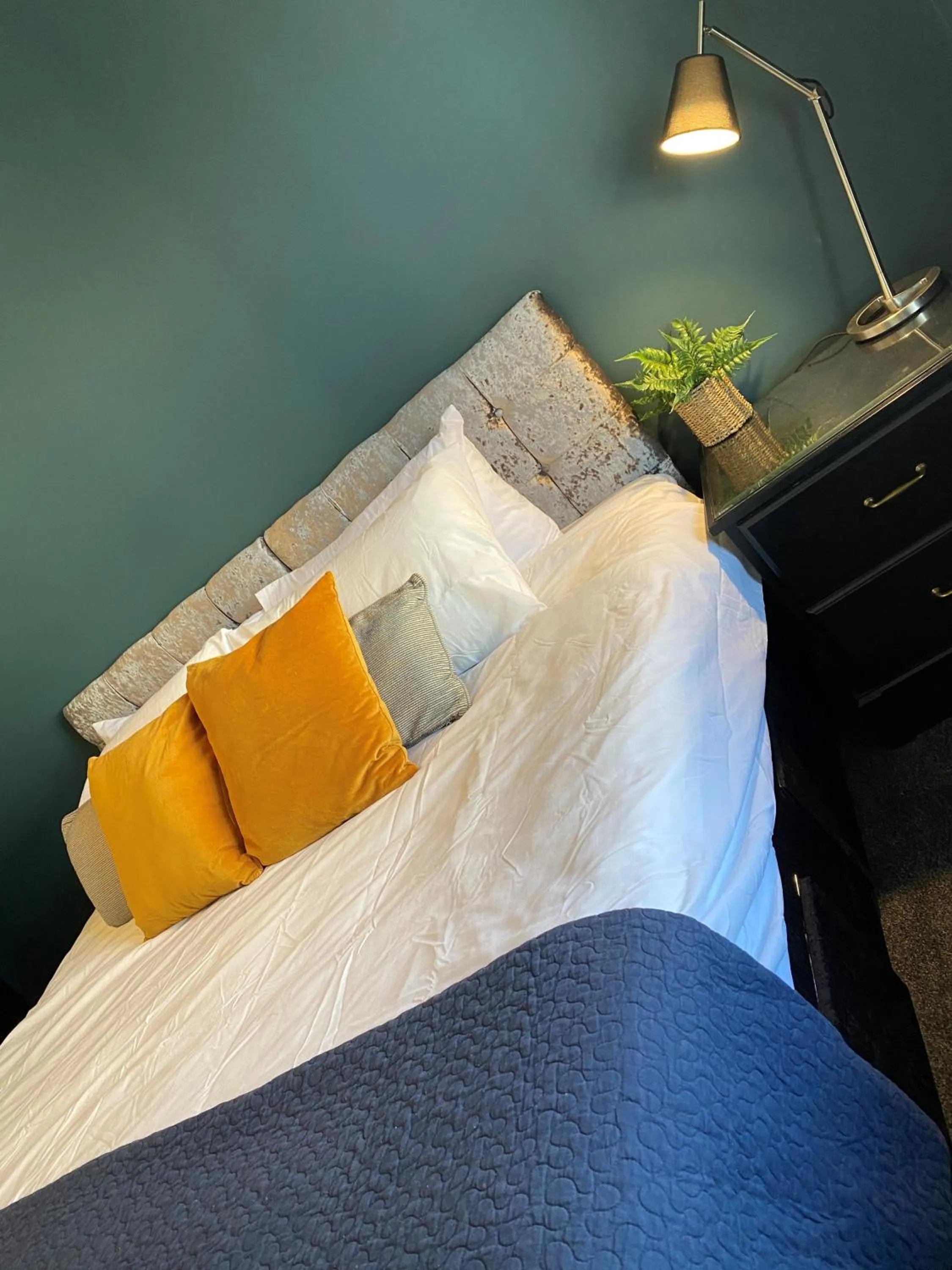 Bed in Raby Apartment