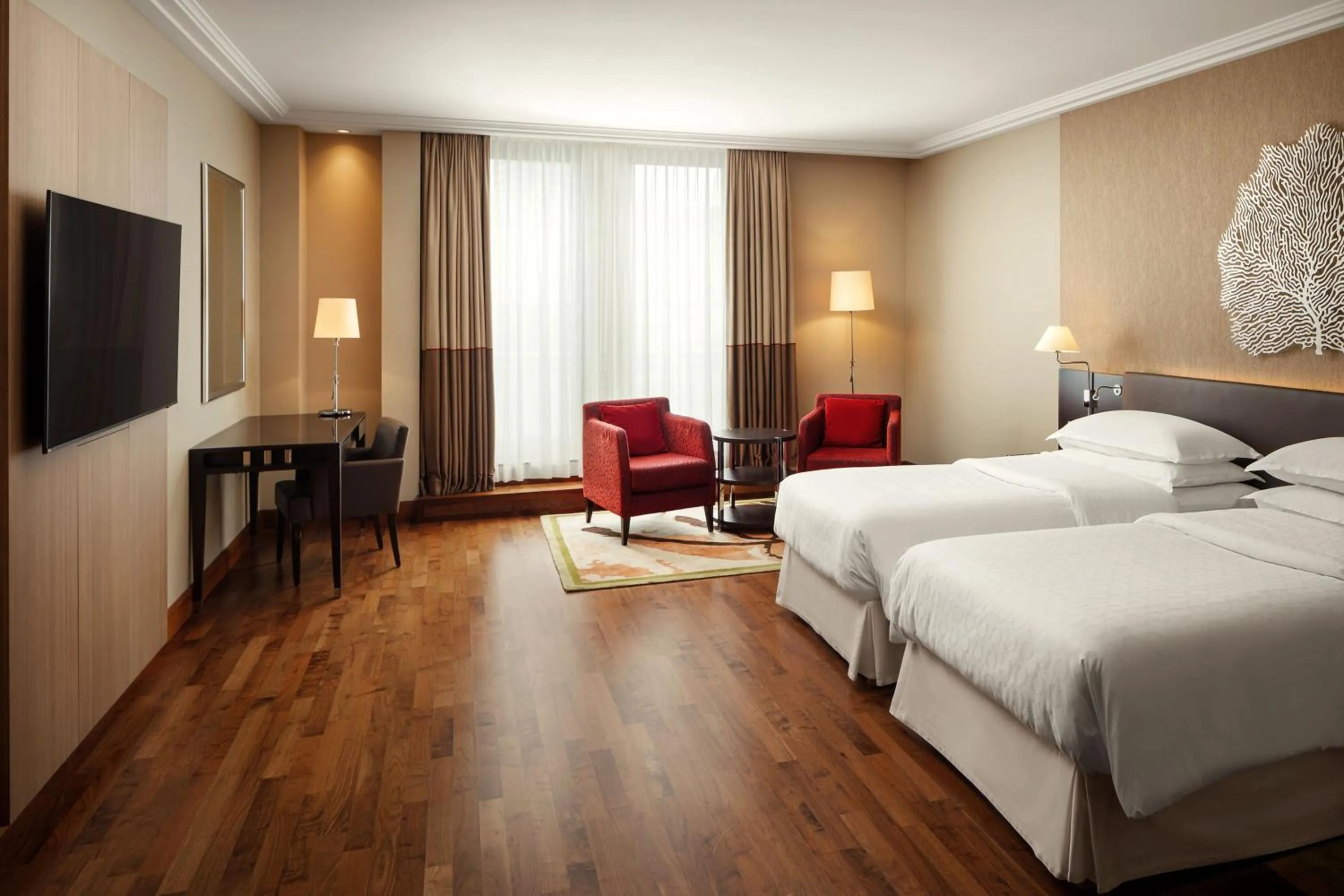 Photo of the whole room, Bed in Sheraton Bratislava Hotel