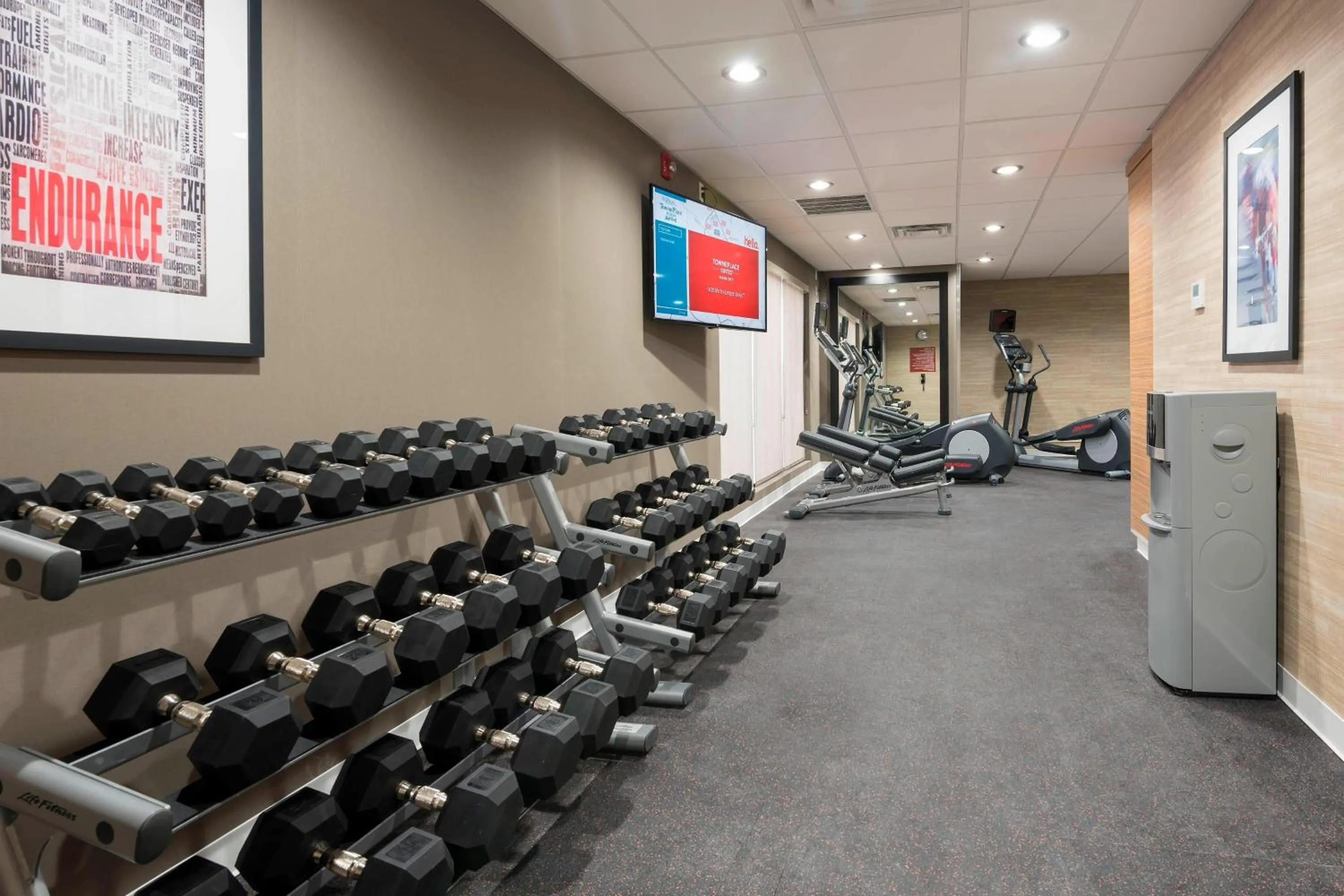Fitness centre/facilities in TownePlace Suites by Marriott Ontario-Mansfield
