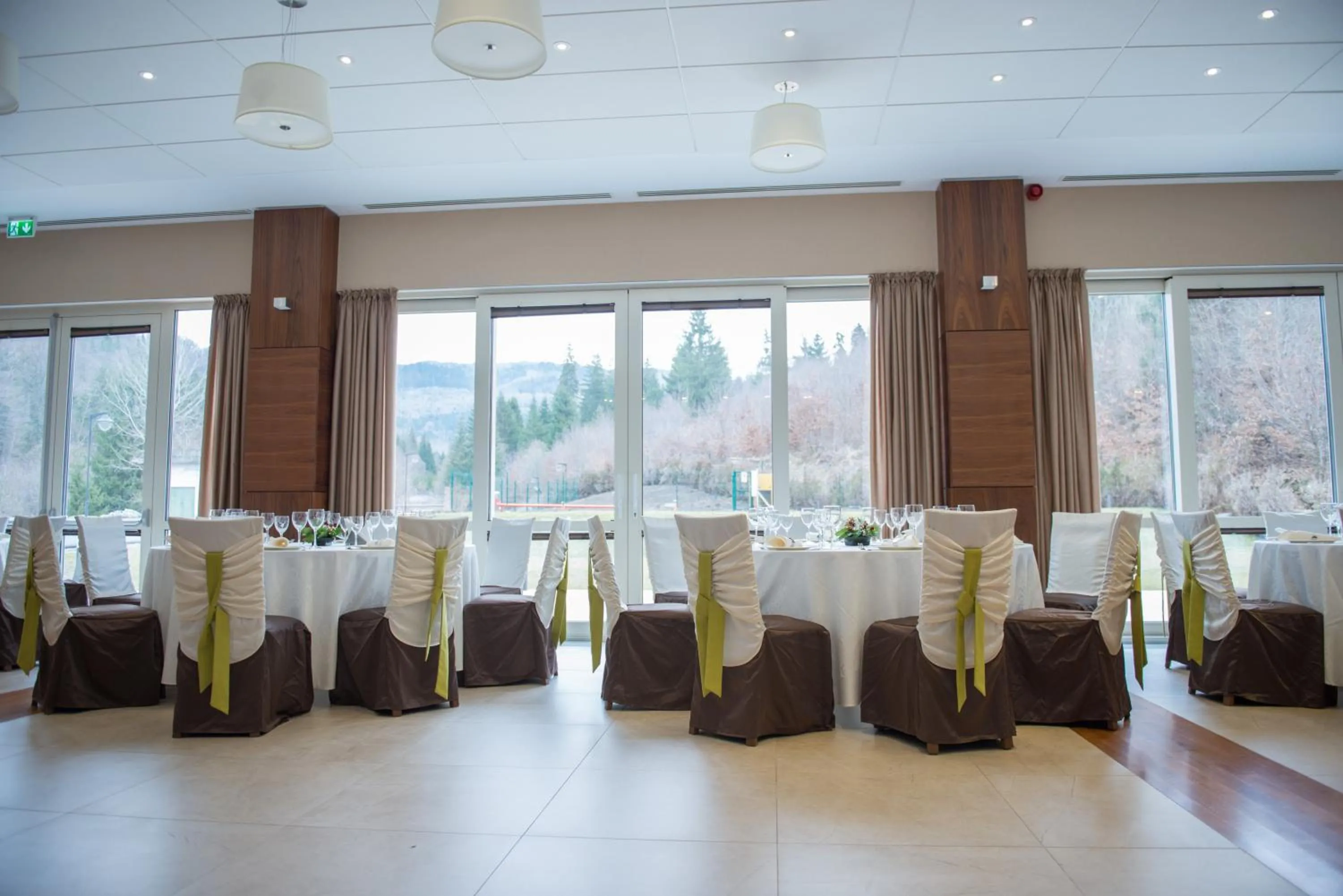 Restaurant/places to eat in Hotel TTS**** Spa&Wellness Covasna