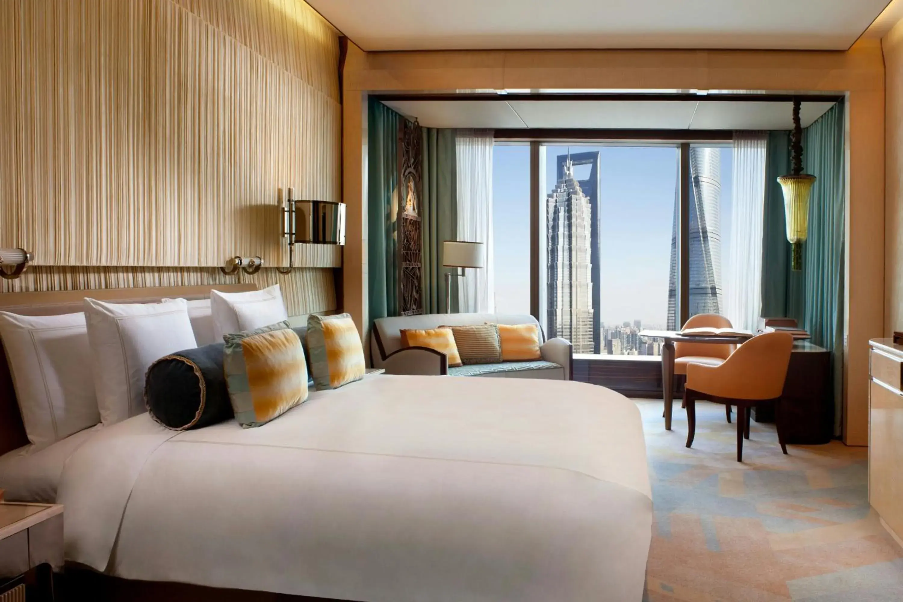 Club City Lights King Room in The Ritz-Carlton Shanghai, Pudong Club City Lights King Room in The Ritz-Carlton Shanghai, Pudong
