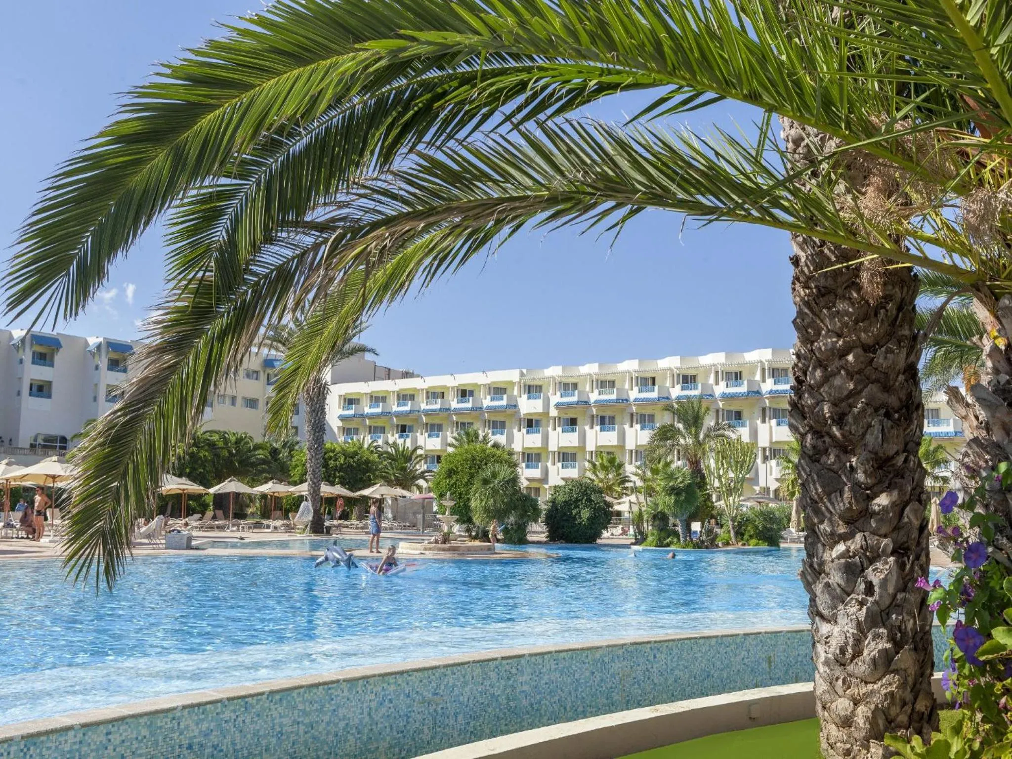 Swimming pool in Sentido Bellevue Park