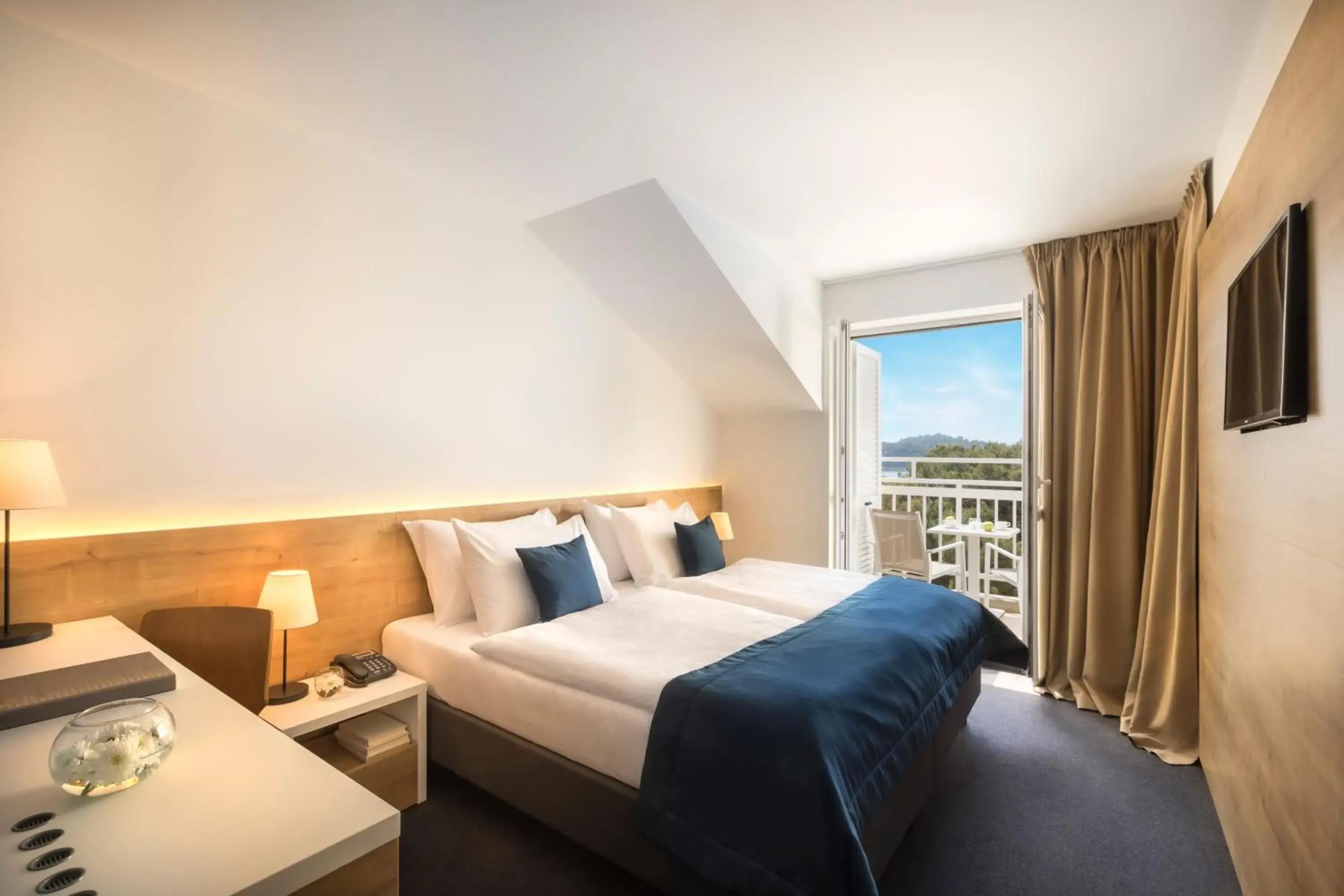 Bed in Remisens Hotel Epidaurus-All inclusive Bed in Remisens Hotel Epidaurus-All inclusive