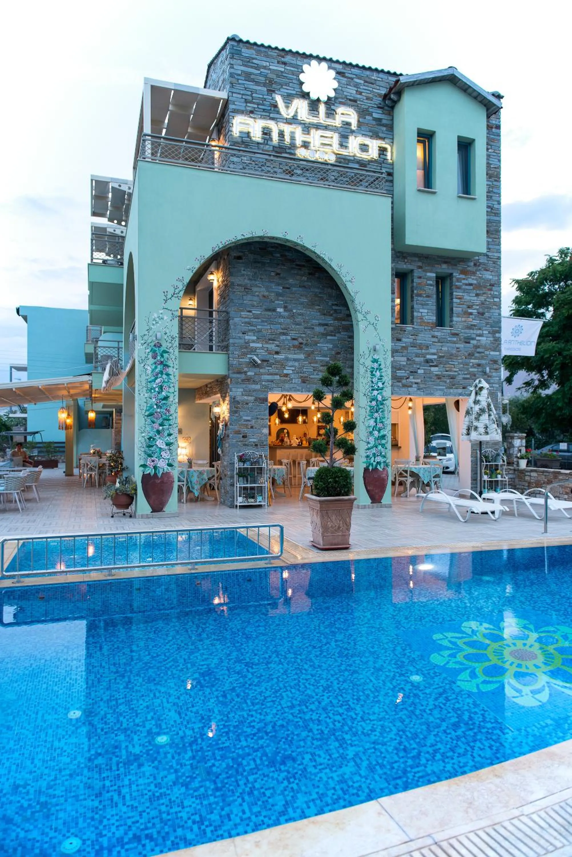 Property building in Villa Anthelion