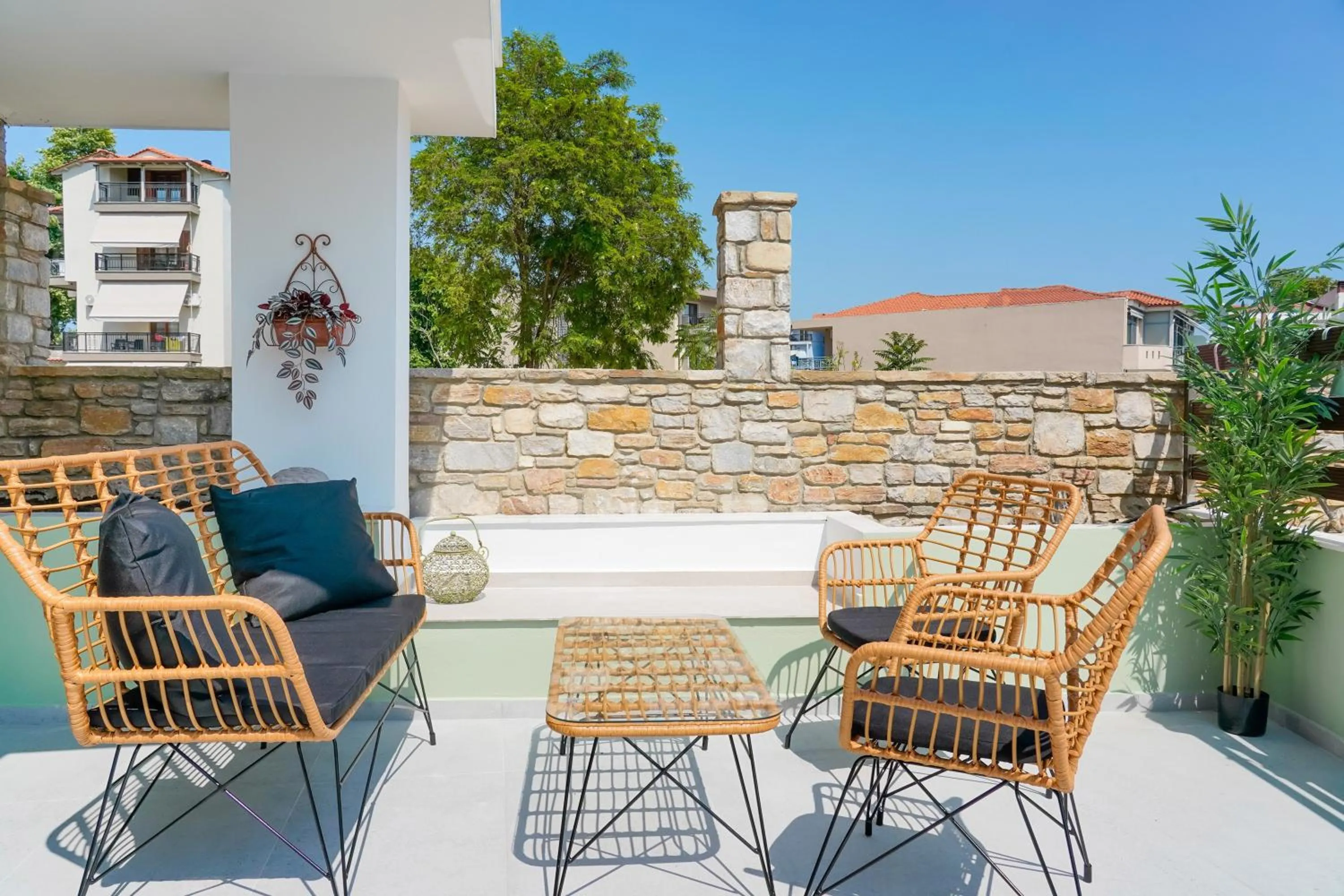 Villa Anthelion