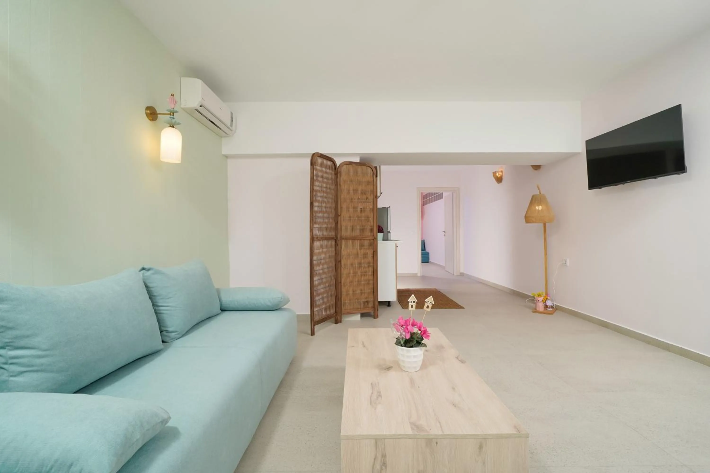 Villa Anthelion