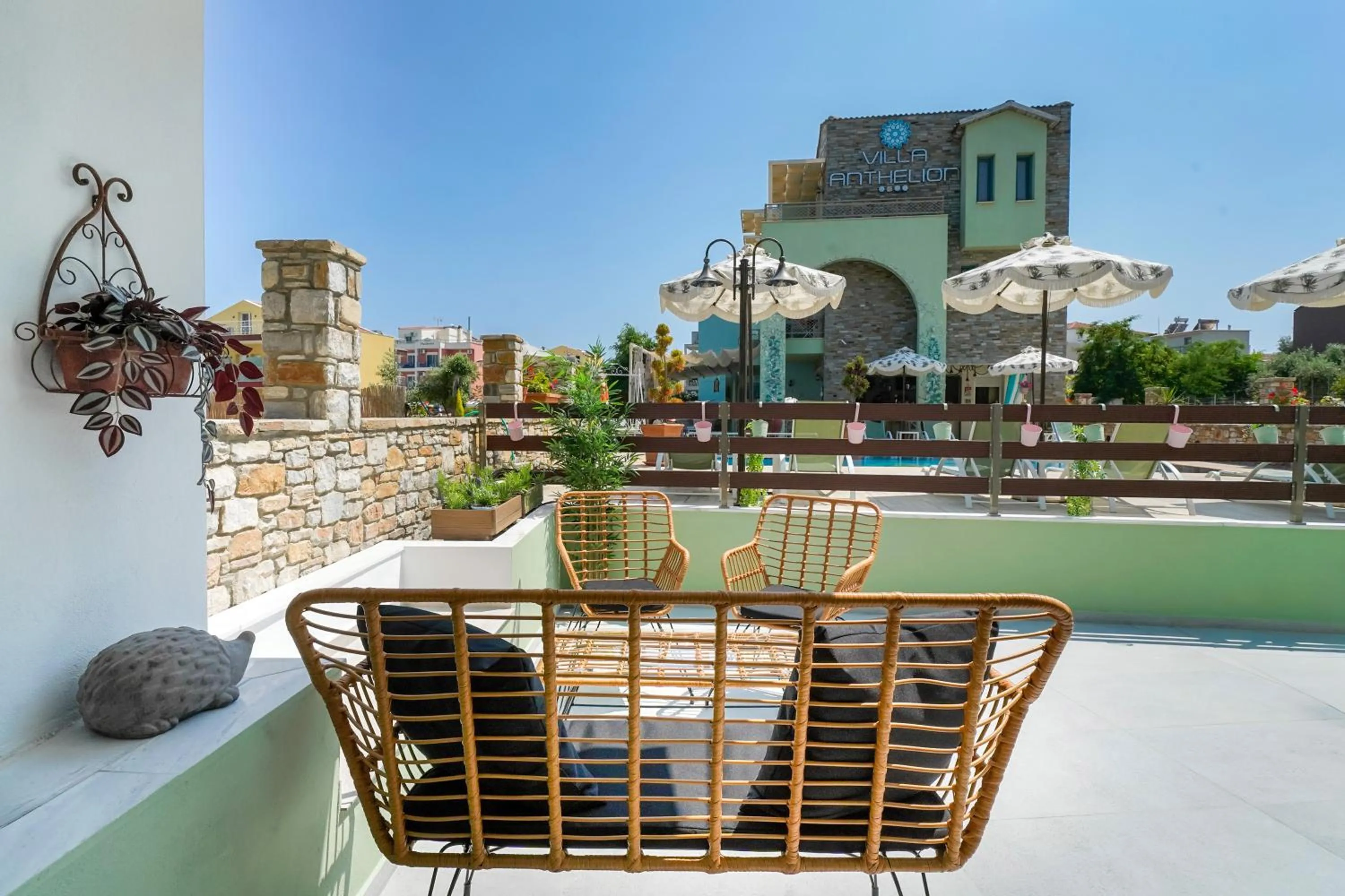 Villa Anthelion