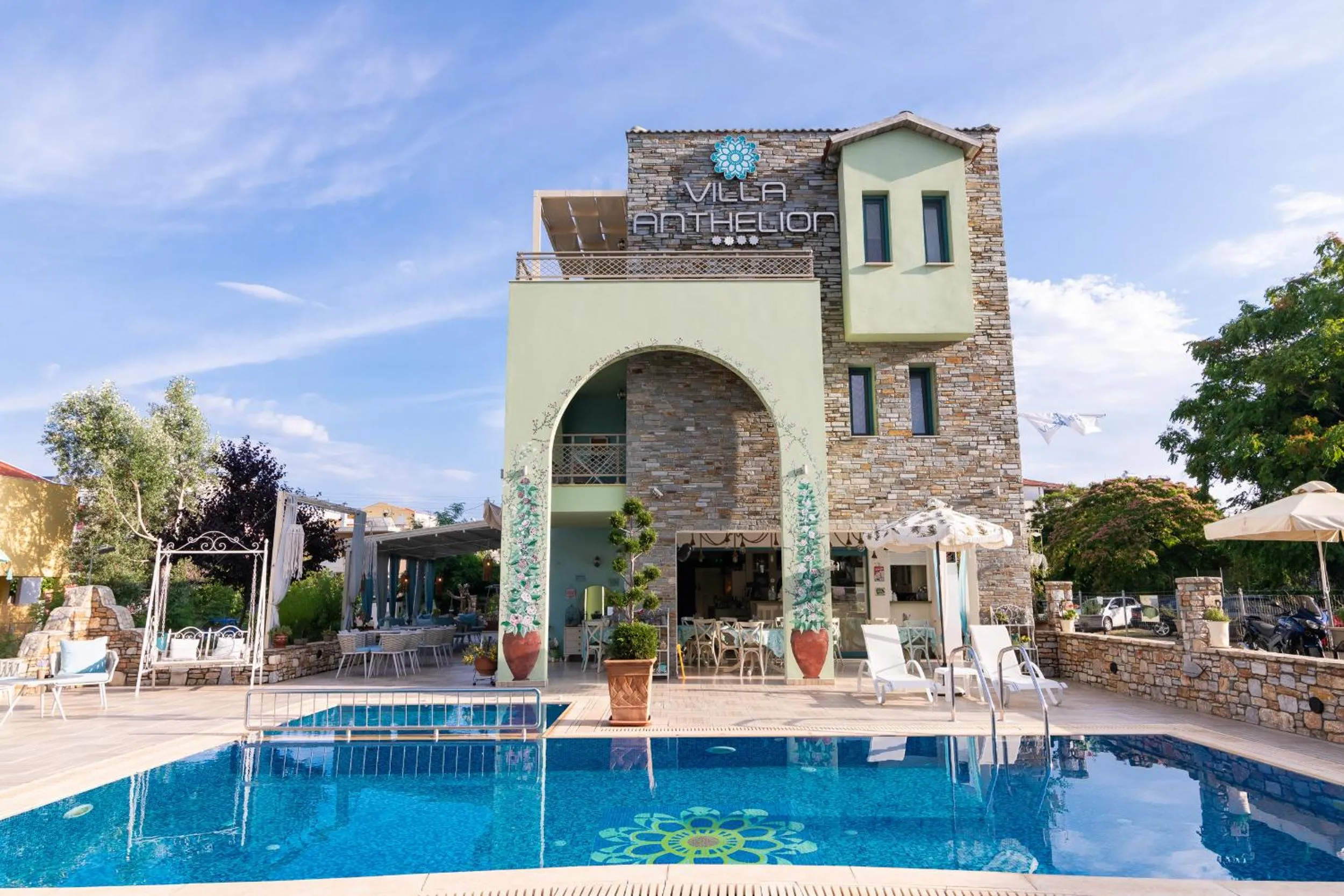 Property building in Villa Anthelion