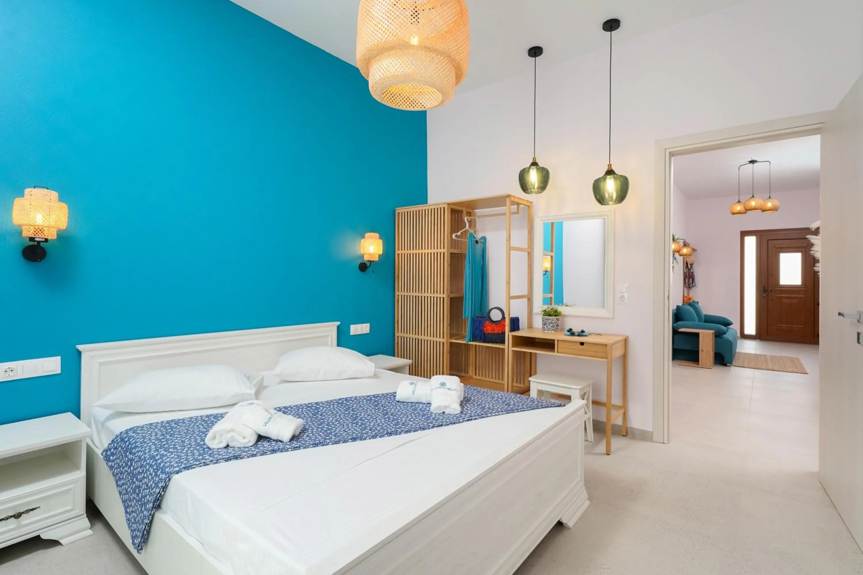 Bed in Villa Anthelion