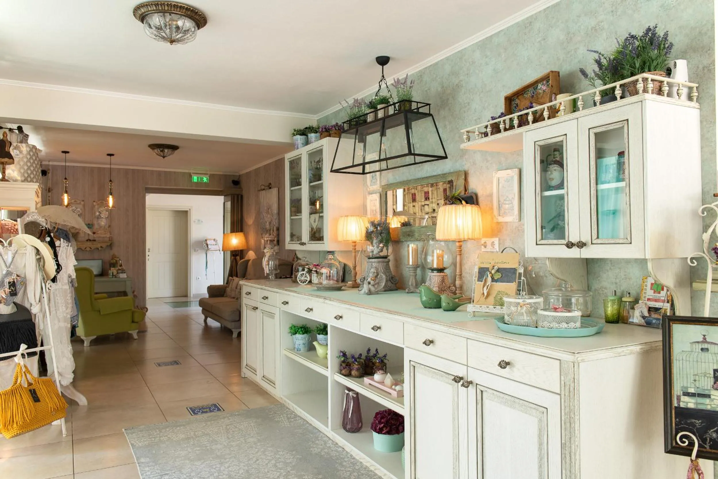 Area and facilities in Villa Anthelion