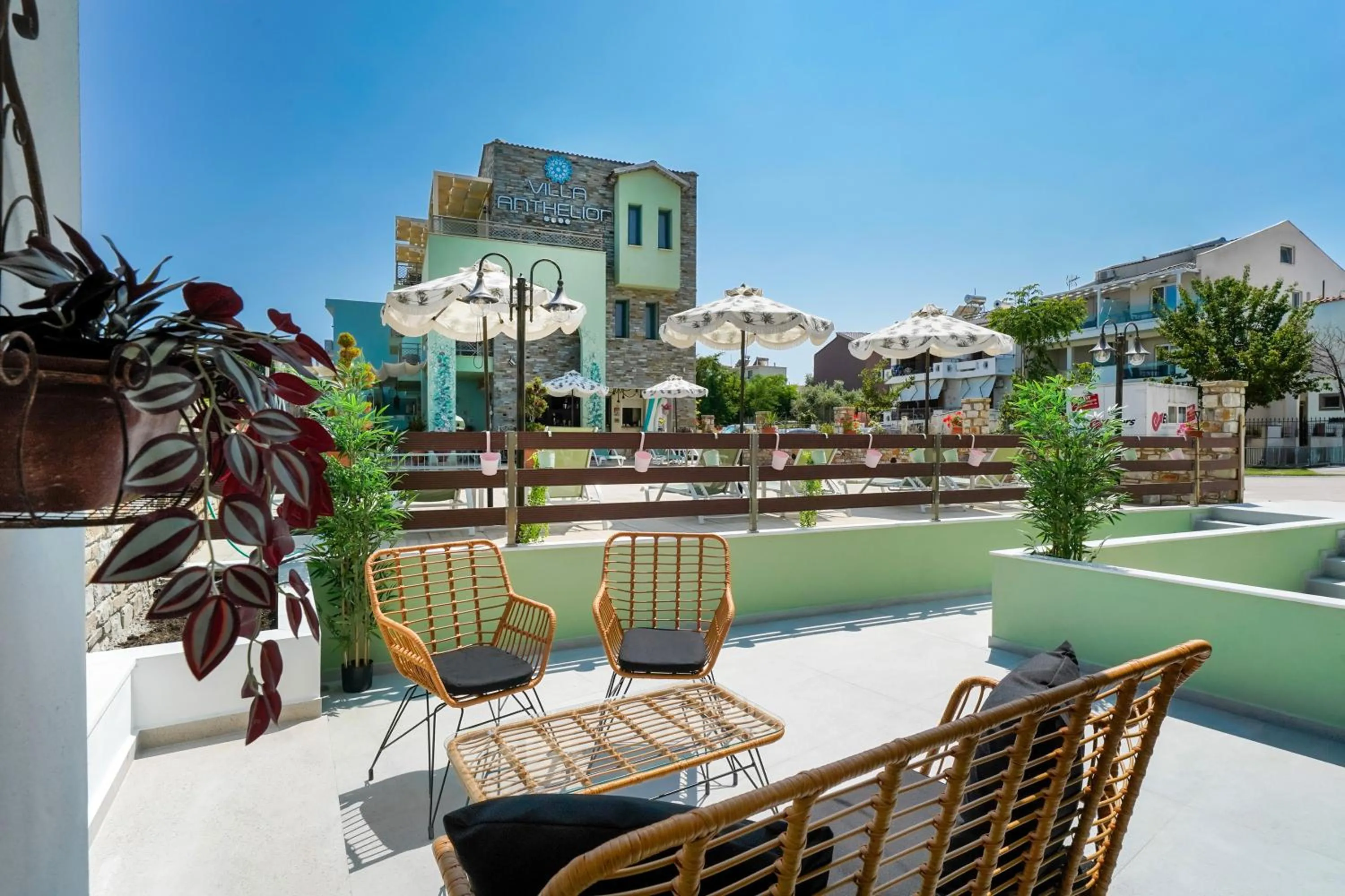 Villa Anthelion