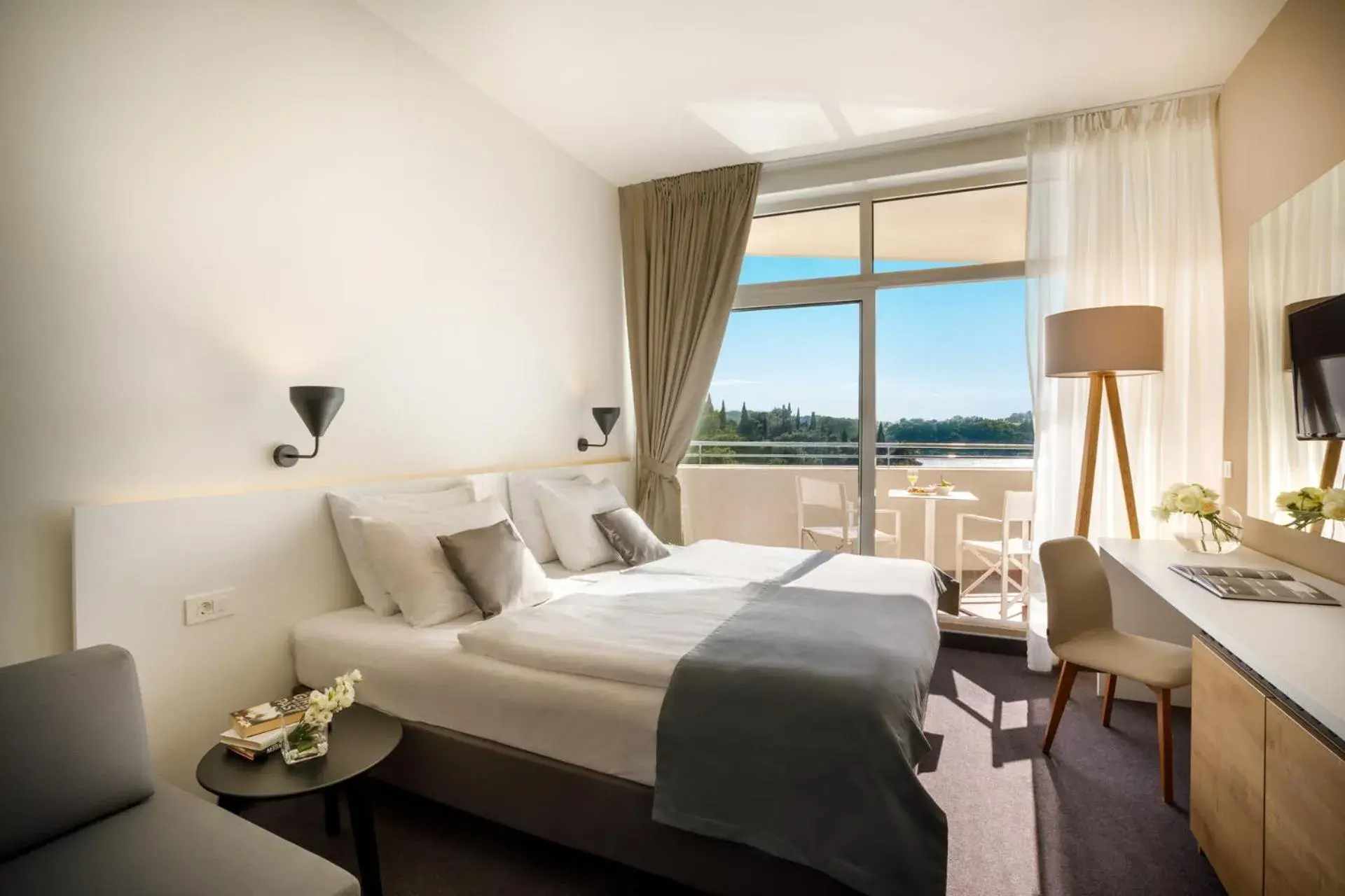 Bed in Remisens Hotel Albatros-All inclusive Bed in Remisens Hotel Albatros-All inclusive