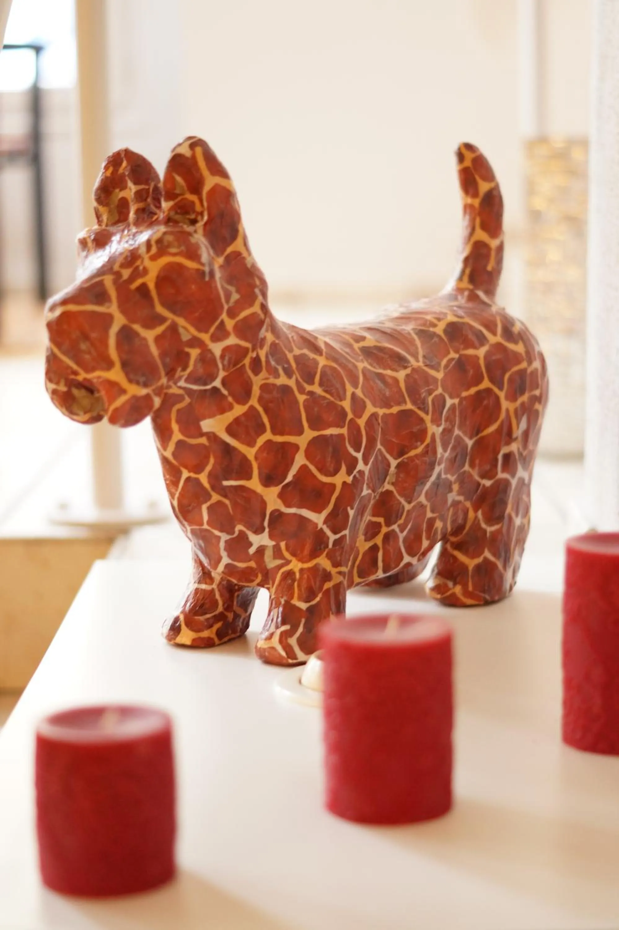 Decorative detail in Logis Hôtel du Commerce