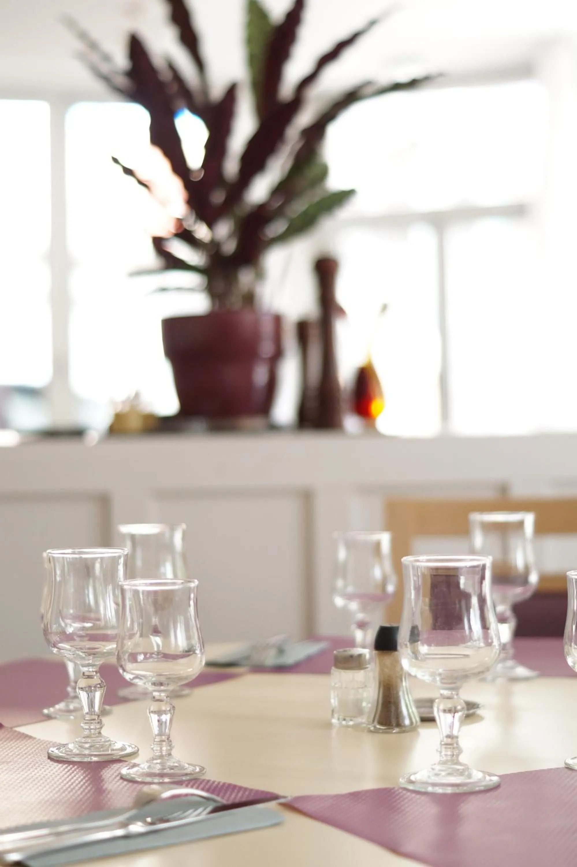 Restaurant/places to eat in Logis Hôtel du Commerce