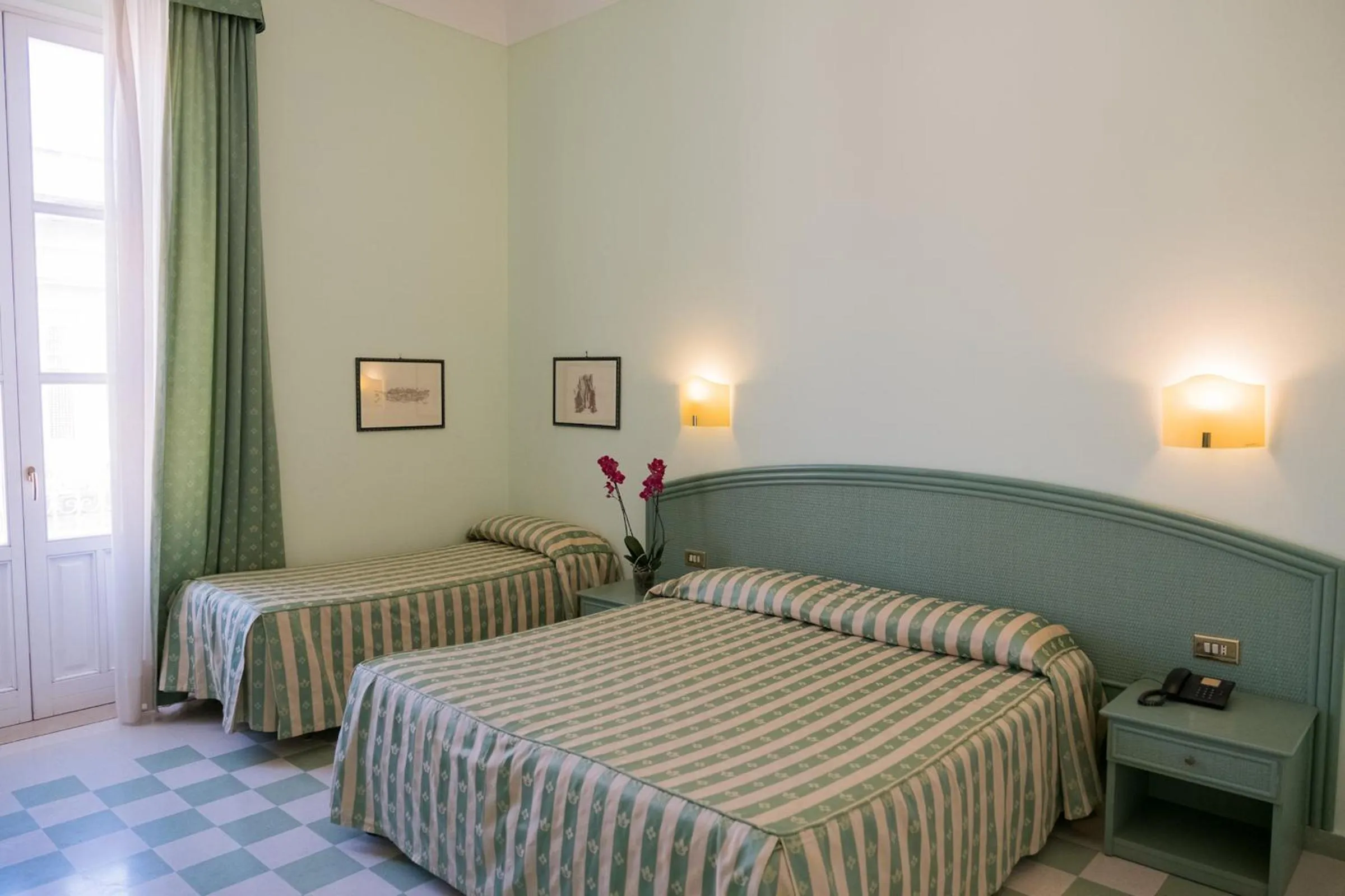 Bedroom, Bed in Hotel Gran Bretagna Ortigia