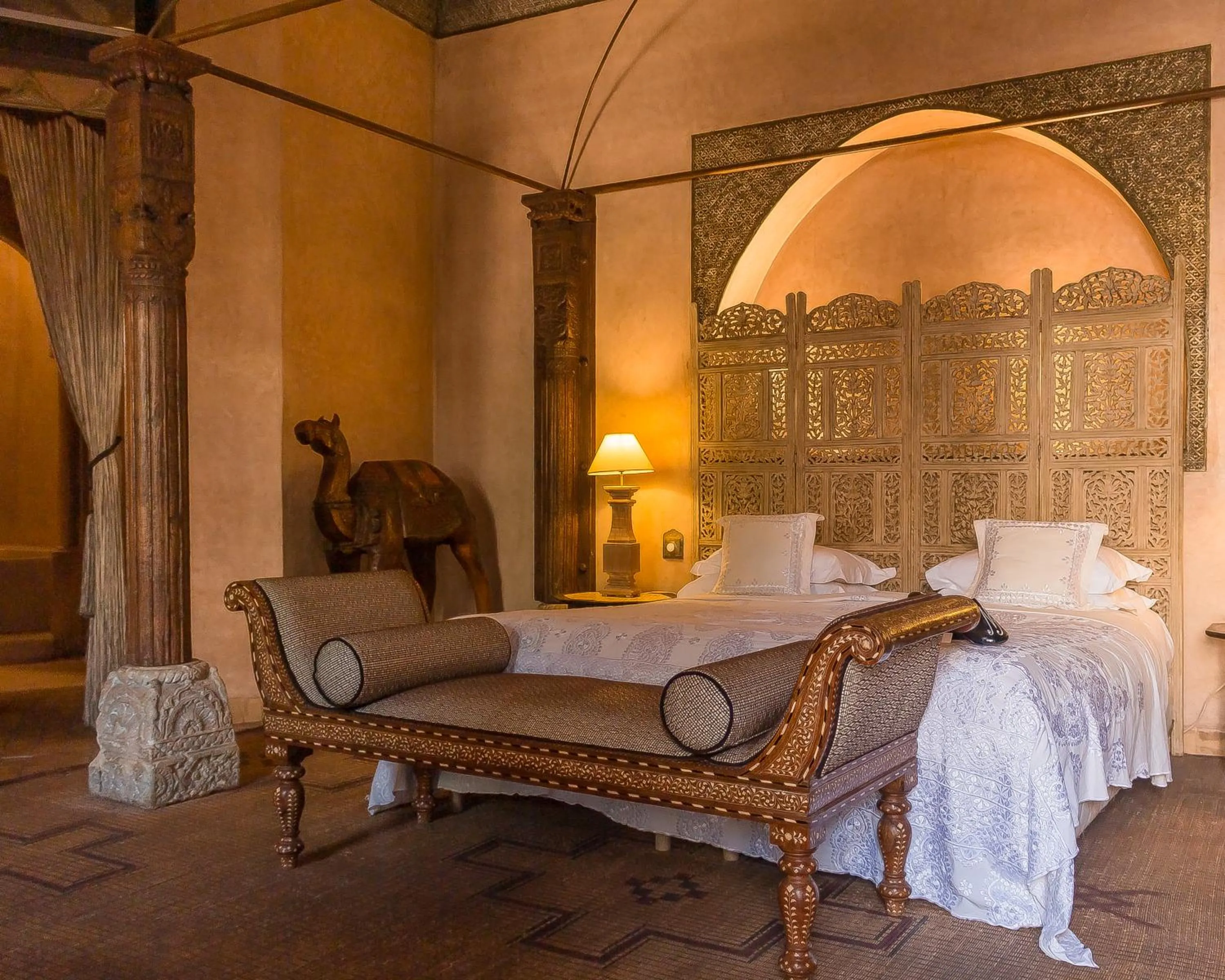 Bed in Riad Noir d'Ivoire
