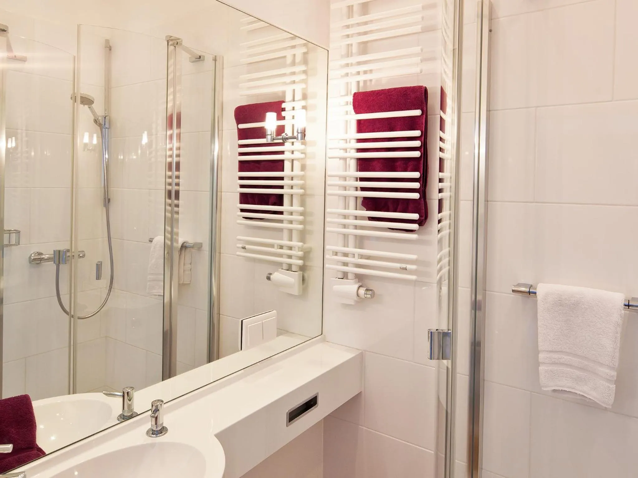 Bathroom in Hotel Villa Caldera